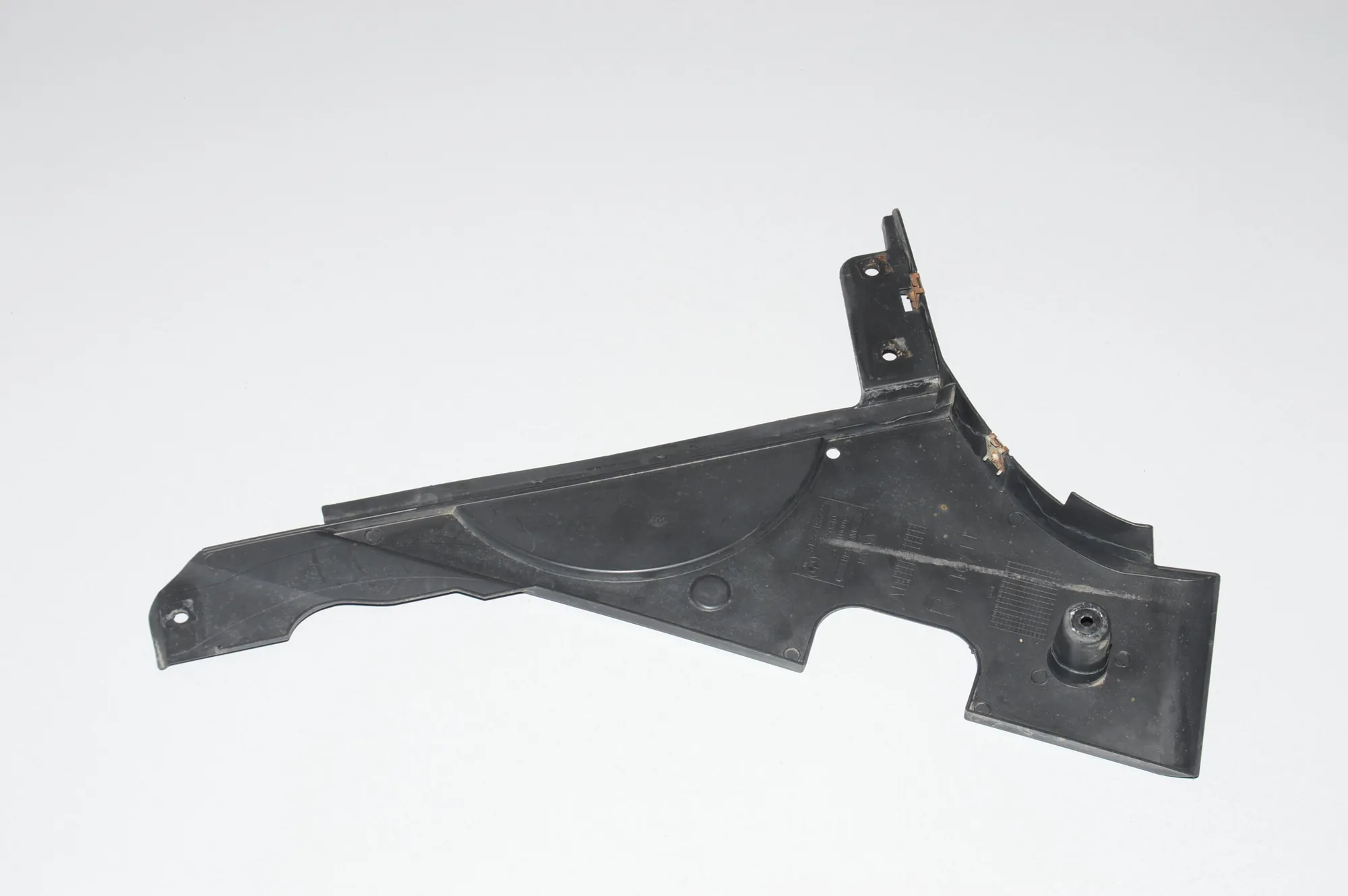 Rear Right Underbody Cover – OEM 51757186722 · BMW 5 Touring (F11) 520 d 2010 – 4
