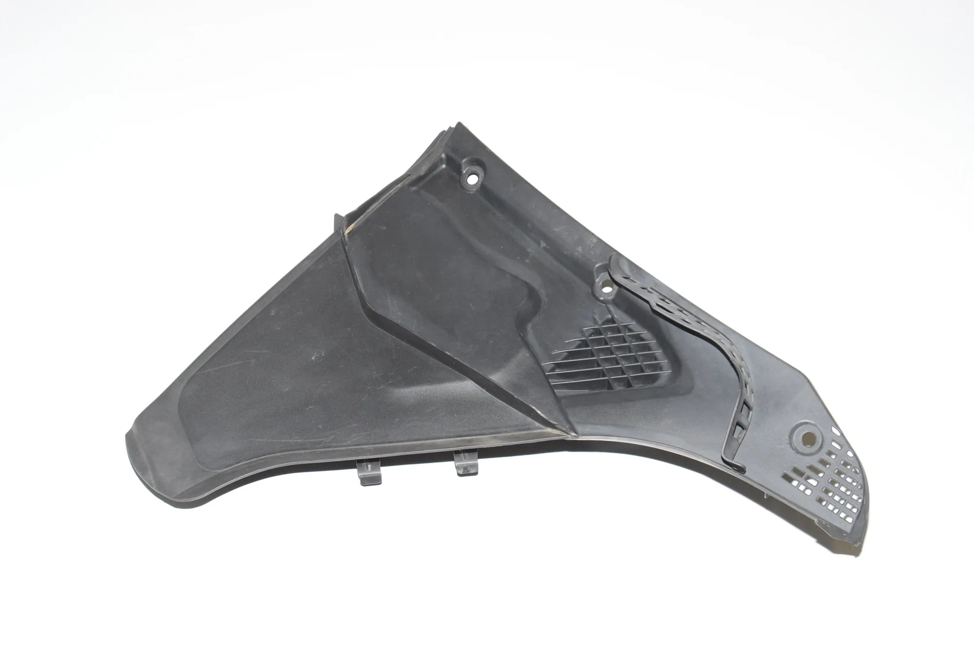 Front Wiper Cowl Trim – OEM 64316987605 · BMW 5 Touring (F11) 520 d 2010 – 2