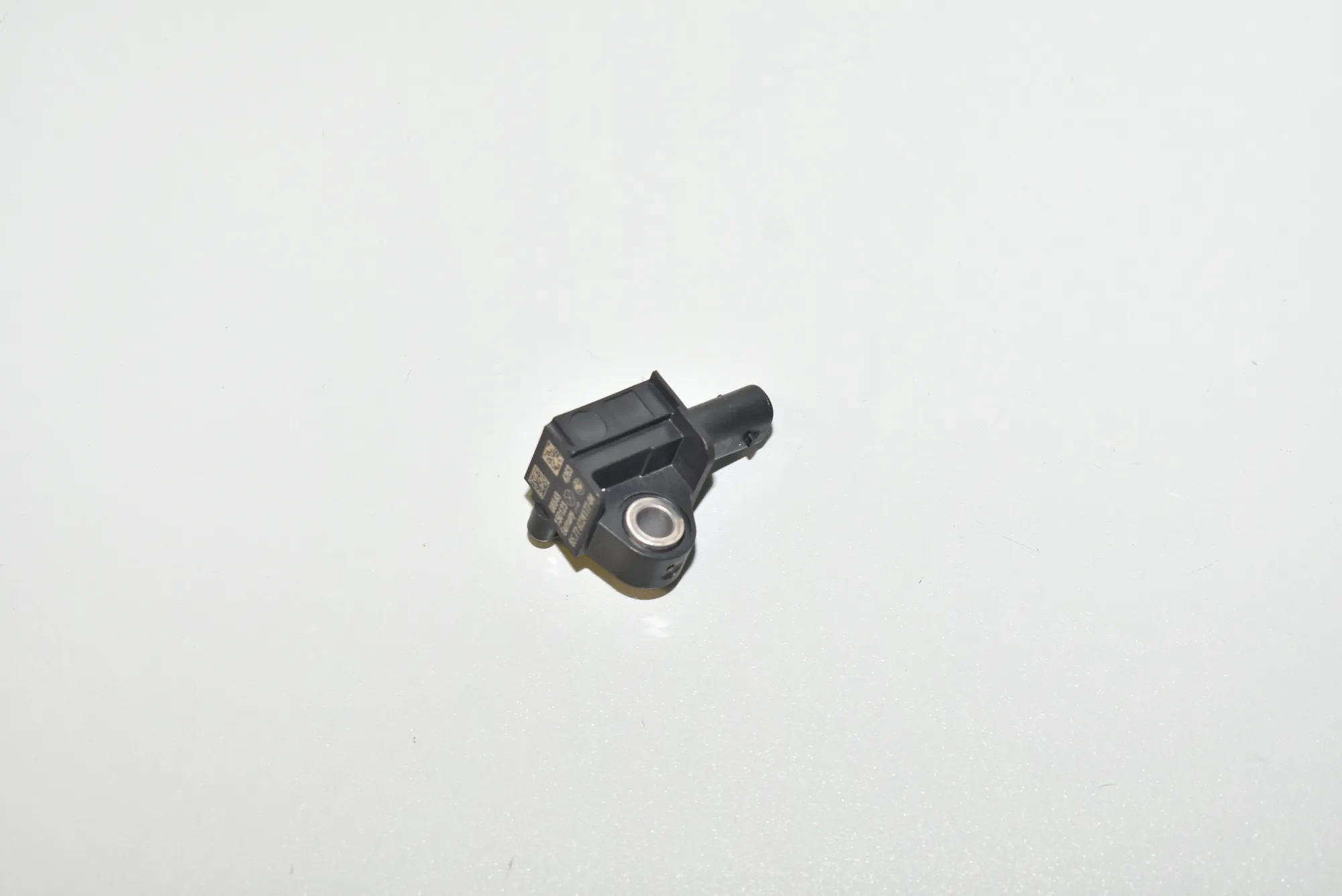 Front Left Impact Sensor – OEM 65779224177 · BMW 6 Coupe (F13) M6 2015 – 2