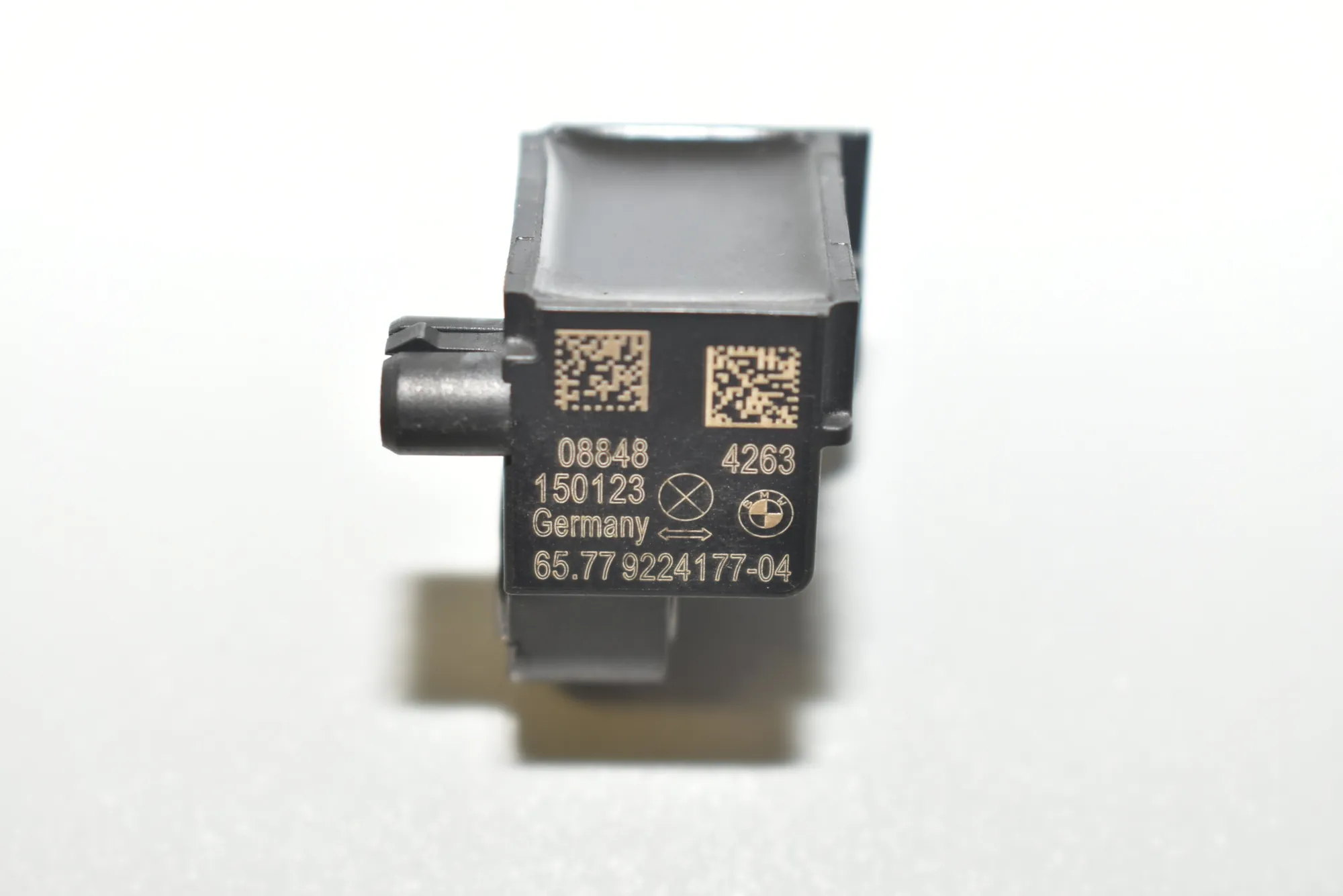 Front Left Impact Sensor – OEM 65779224177 · BMW 6 Coupe (F13) M6 2015 – 4