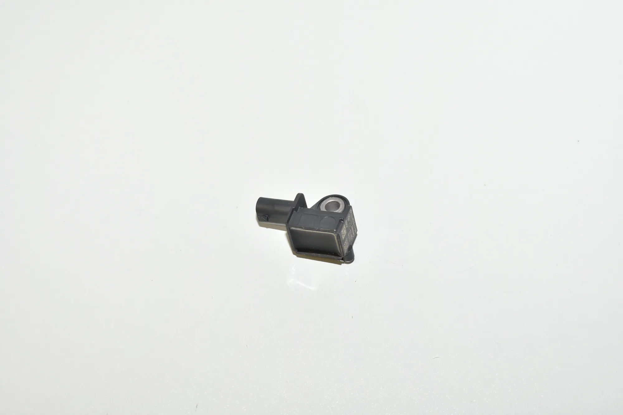 Front Right Impact Sensor – OEM 9224177 · BMW 6 Coupe (F13) M6 2015 – 2