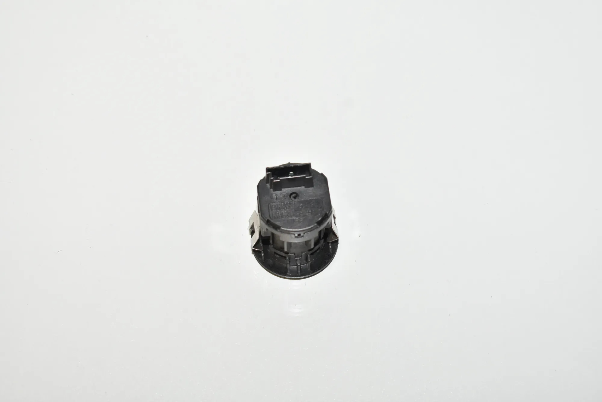SRS Switch – OEM 9326501 · BMW 6 Coupe (F13) M6 2015 – 3