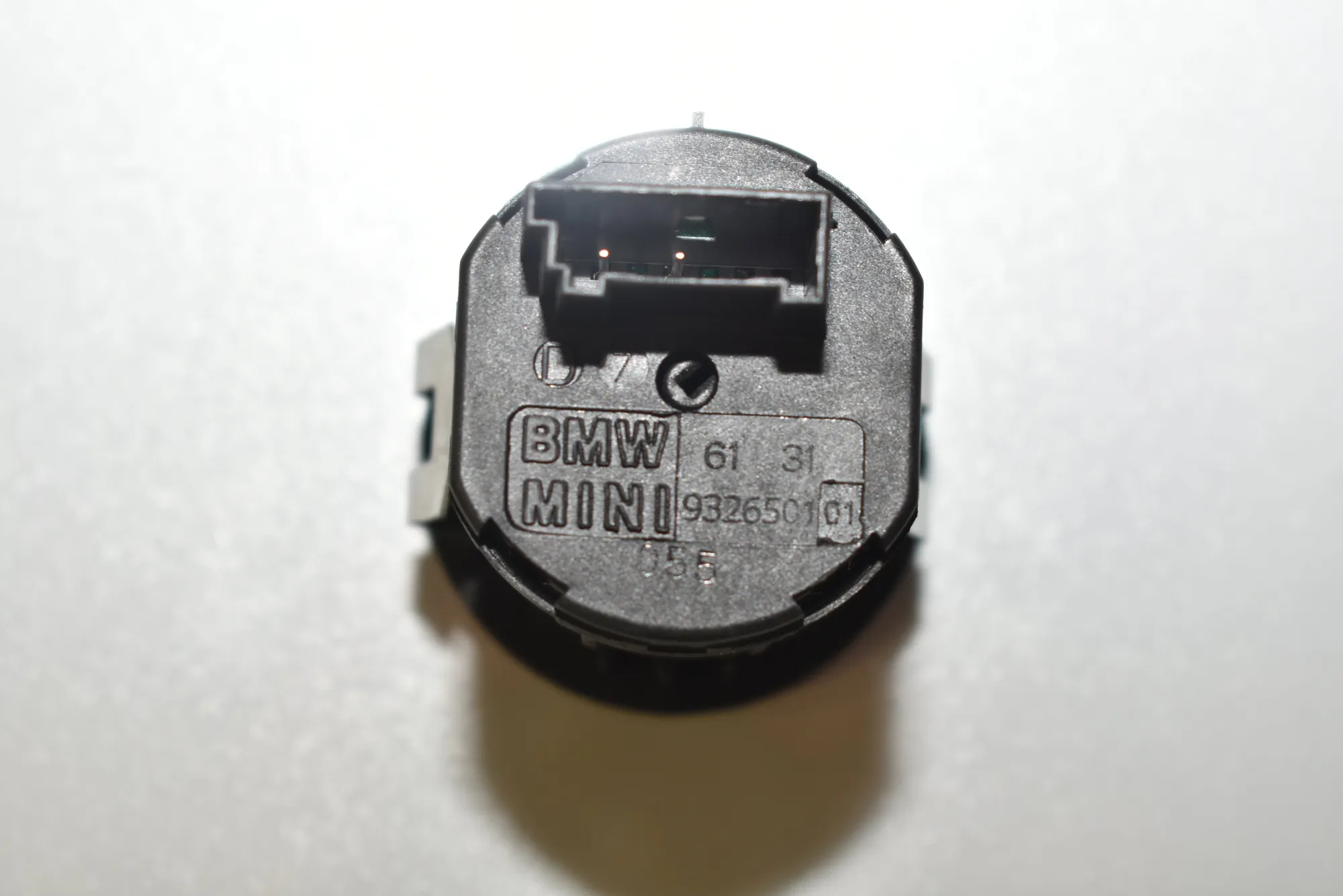 SRS Switch – OEM 9326501 · BMW 6 Coupe (F13) M6 2015 – 4