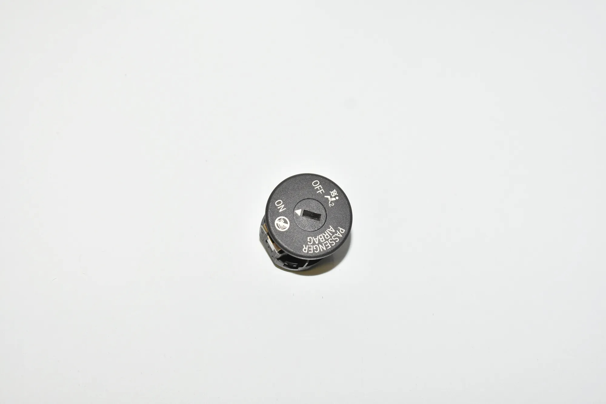 SRS Switch – OEM 9326501 · BMW 6 Coupe (F13) M6 2015