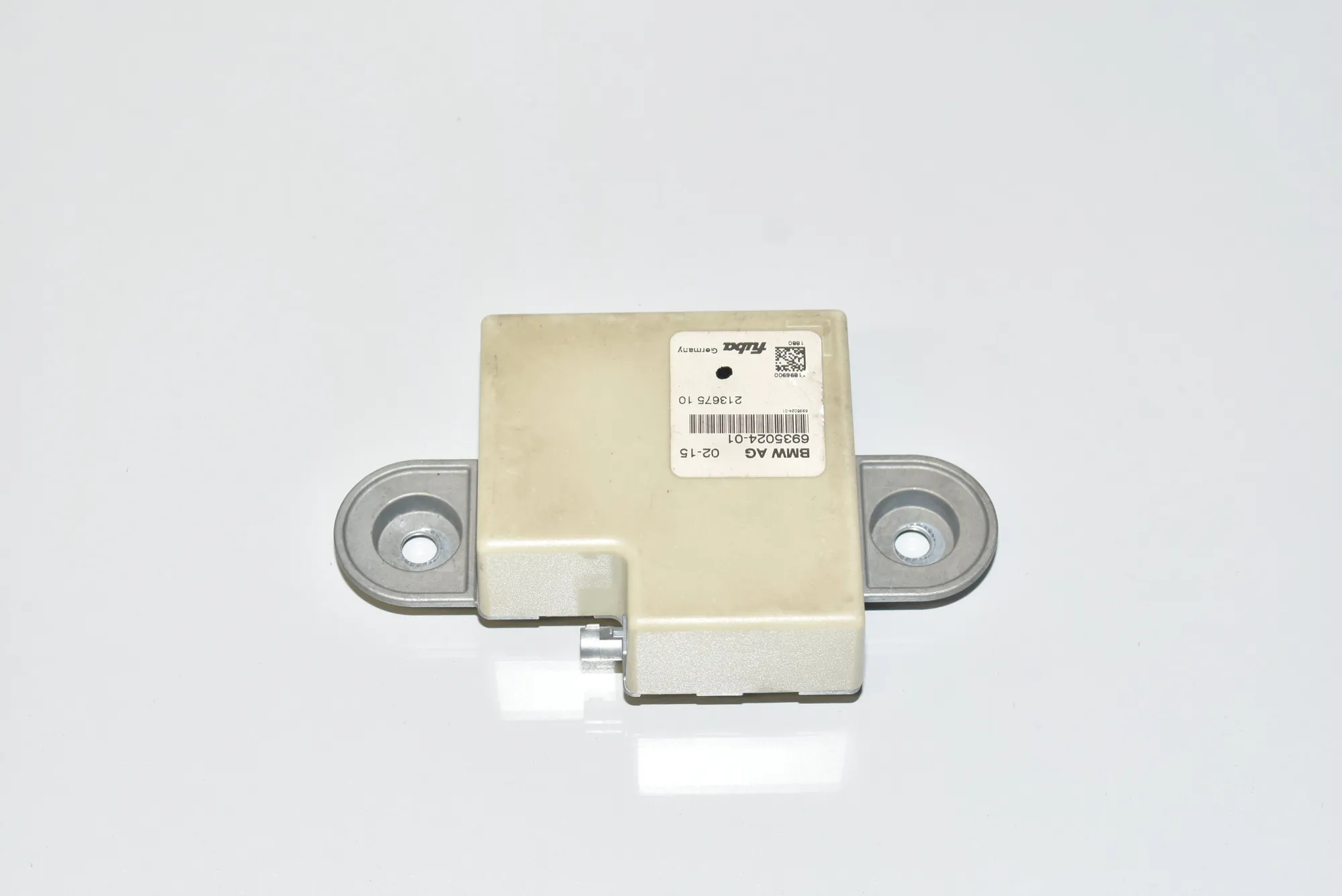 Antenna – OEM 6935024 · BMW 6 Coupe (F13) M6 2015