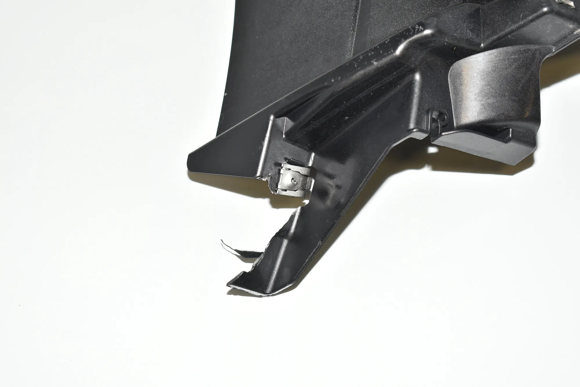 Front Left Fog Light Bracket – OEM 51117452287 · BMW 2 Coupe (F22, F87) BMW 2 Coupe (F22, F87) 230 i 2019 – 3