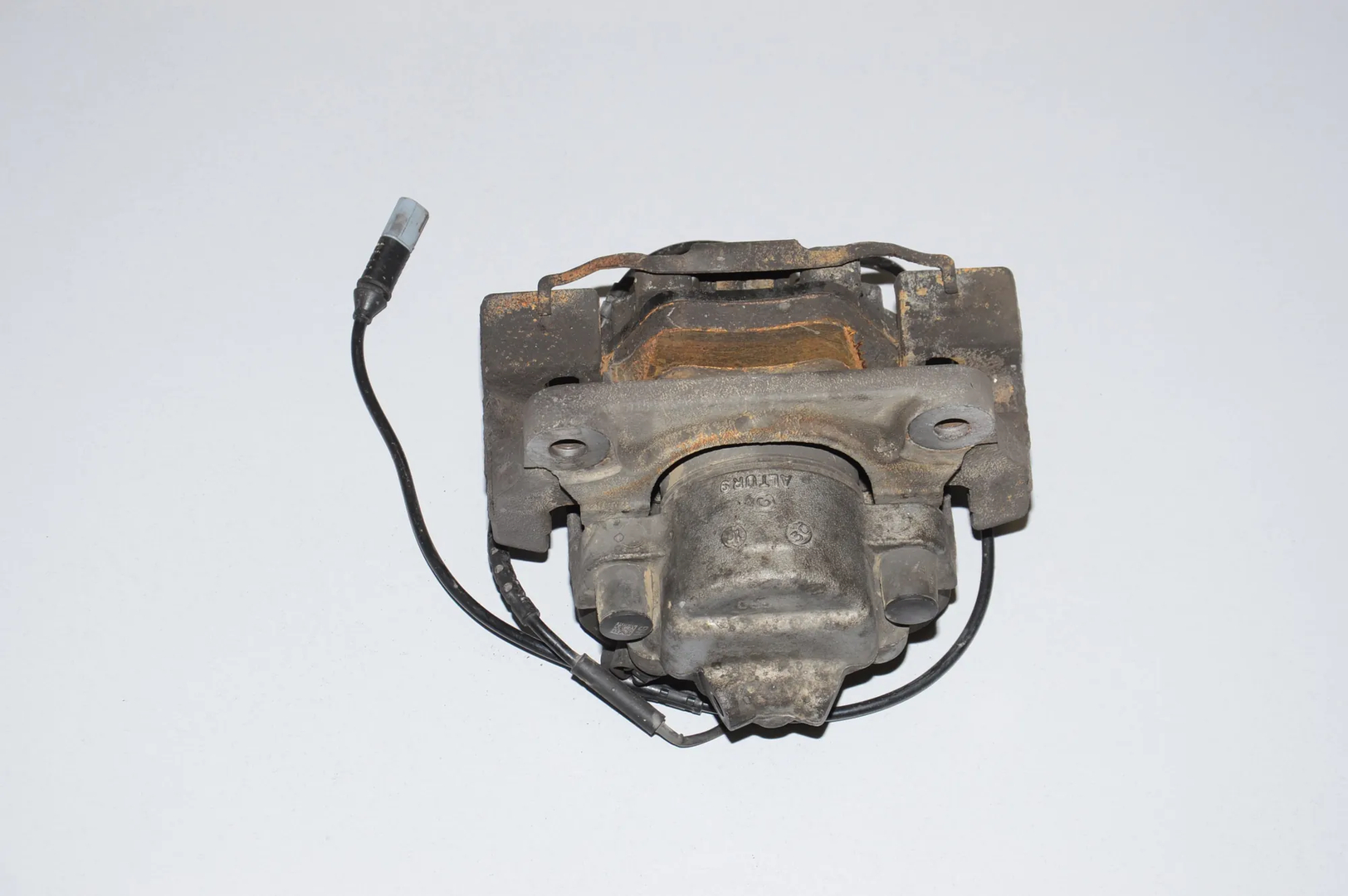 Front Left Brake Caliper – OEM 34116791919 · BMW 5 Touring (F11) 520 d 2010 – 4