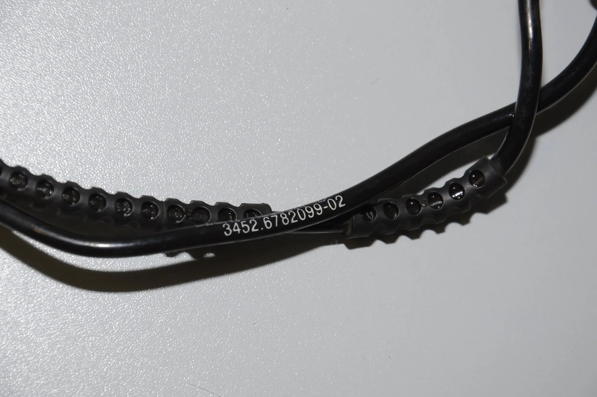 Front Left ABS Sensor – OEM 34526775863 · BMW 5 Gran Turismo (F07) 530 d 2009 – 3