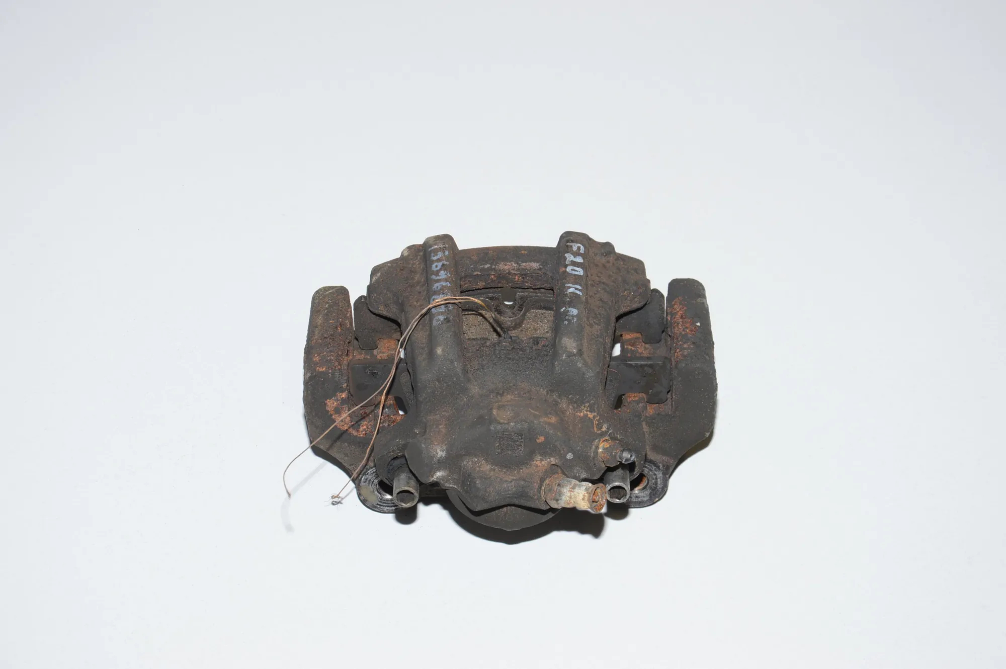 Front Left Brake Caliper – OEM 34116850649 · BMW 1 (F20) 120 d xDrive 2017 – 4