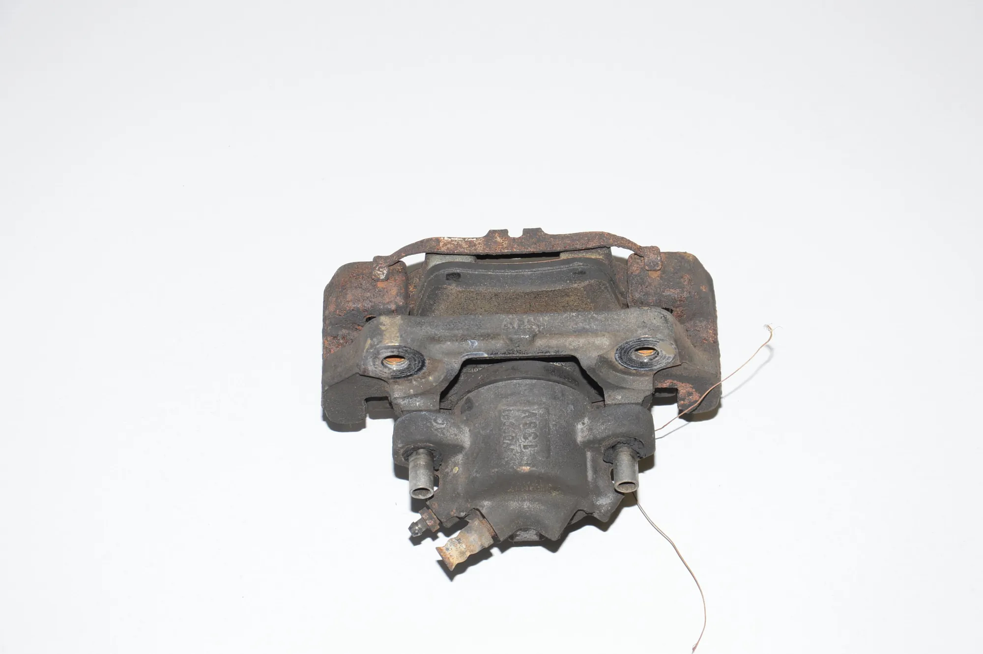 Front Left Brake Caliper – OEM 34116850649 · BMW 1 (F20) 120 d xDrive 2017 – 2