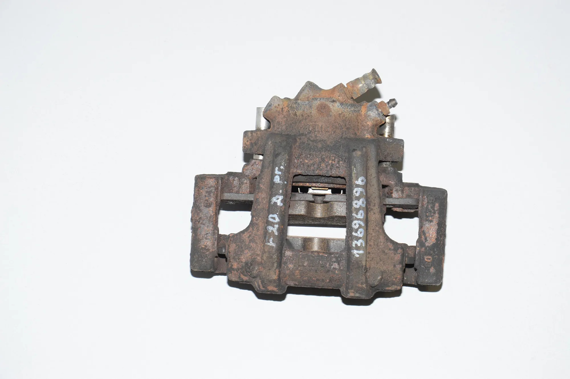 Front Right Brake Caliper – OEM 34116850650 · BMW 1 (F20) 120 d xDrive 2017 – 4