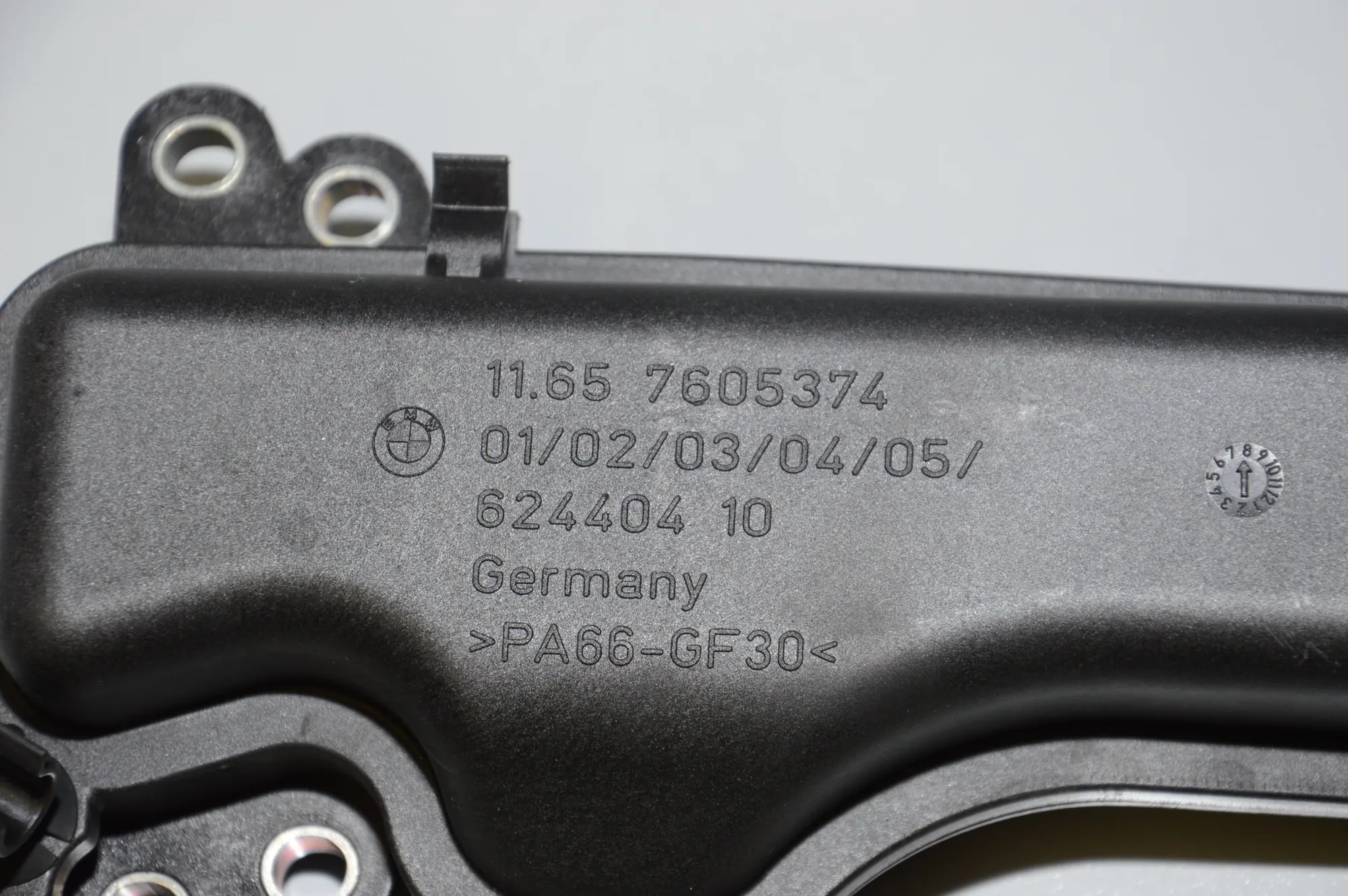 Vacuum Tank – OEM 7605374 · BMW 6 Coupe (F13) M6 2015 – 5