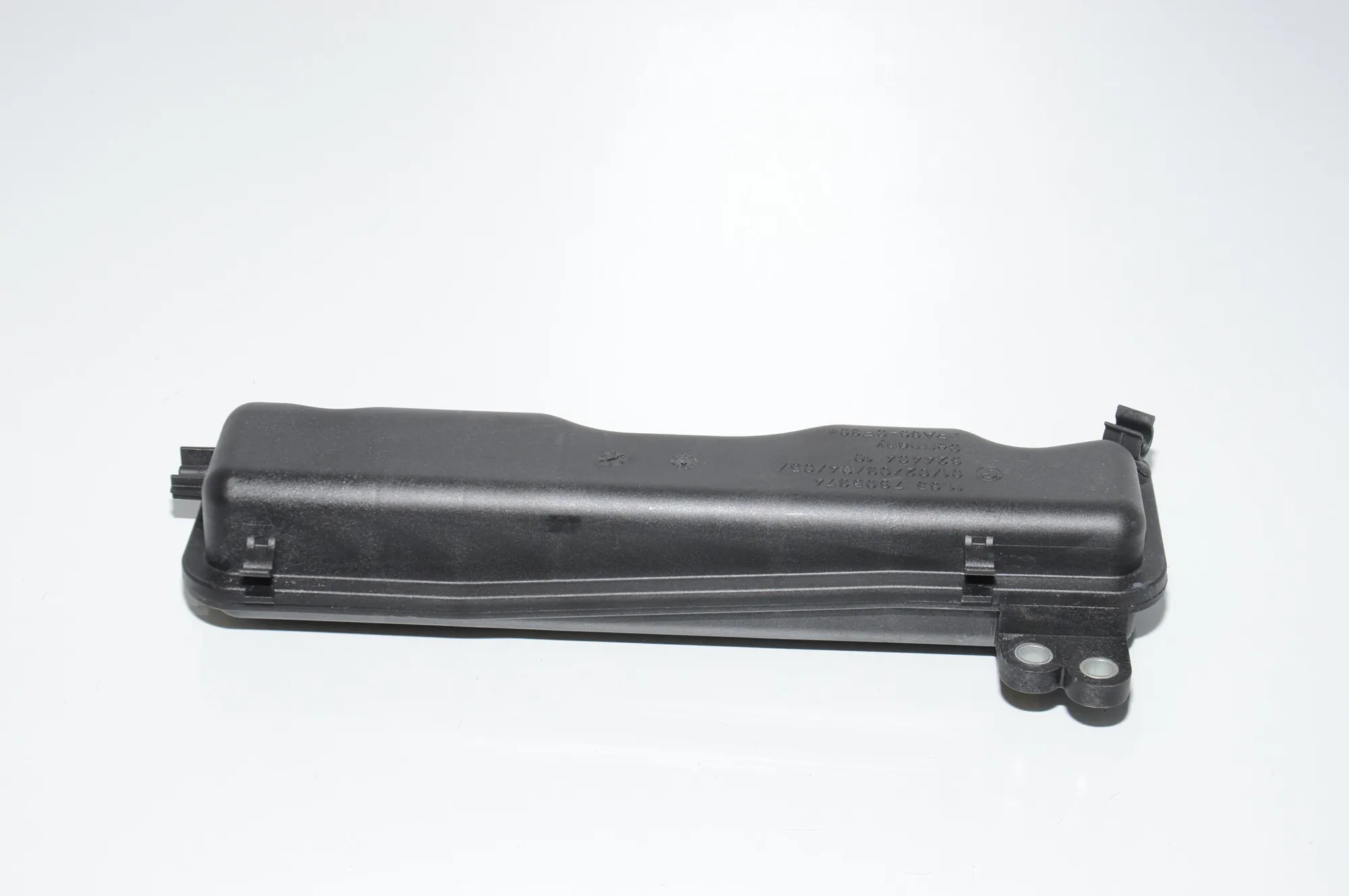Vacuum Tank – OEM 7605374 · BMW 6 Coupe (F13) M6 2015