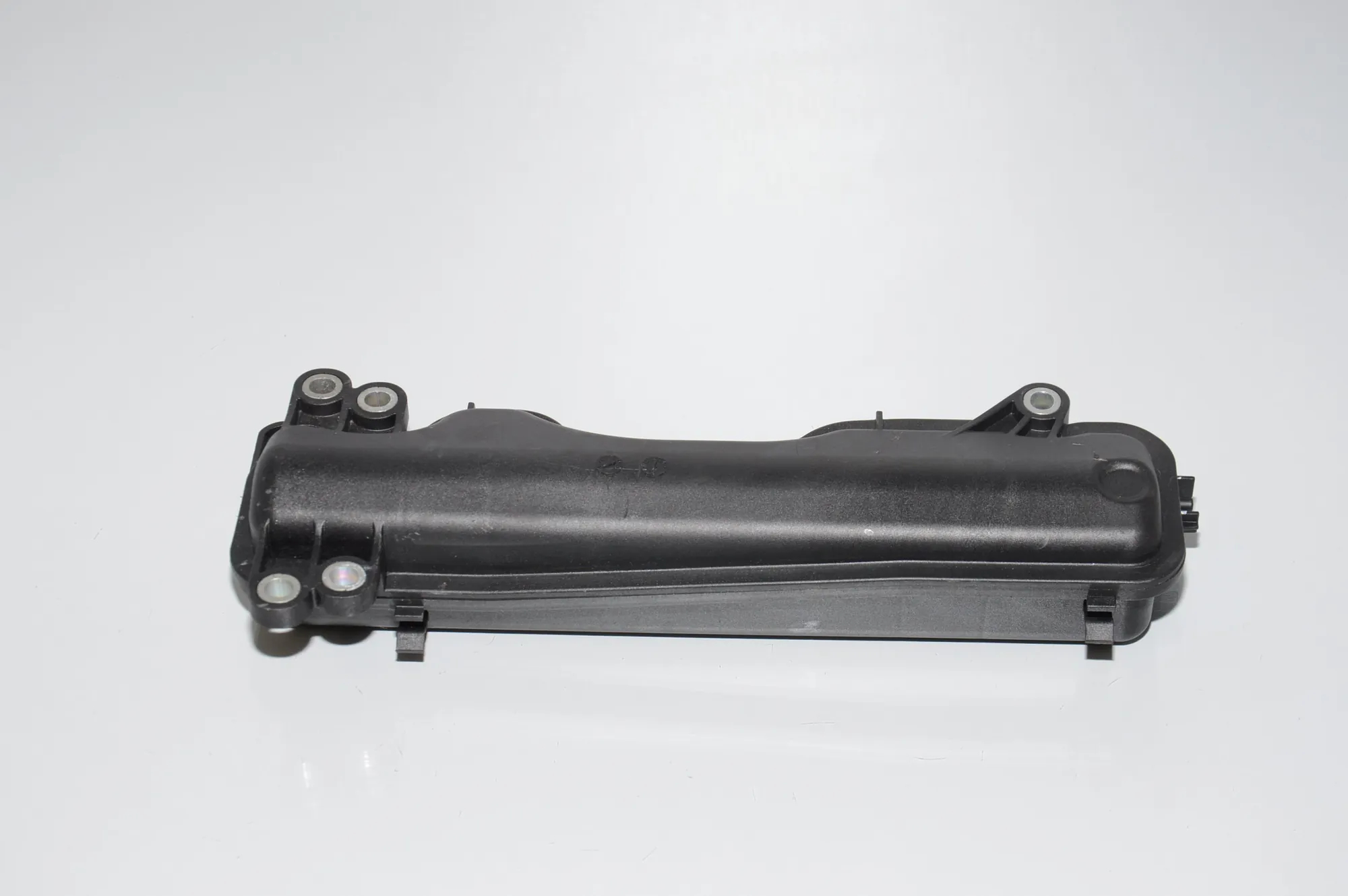 Vacuum Tank – OEM 7605374 · BMW 6 Coupe (F13) M6 2015 – 3