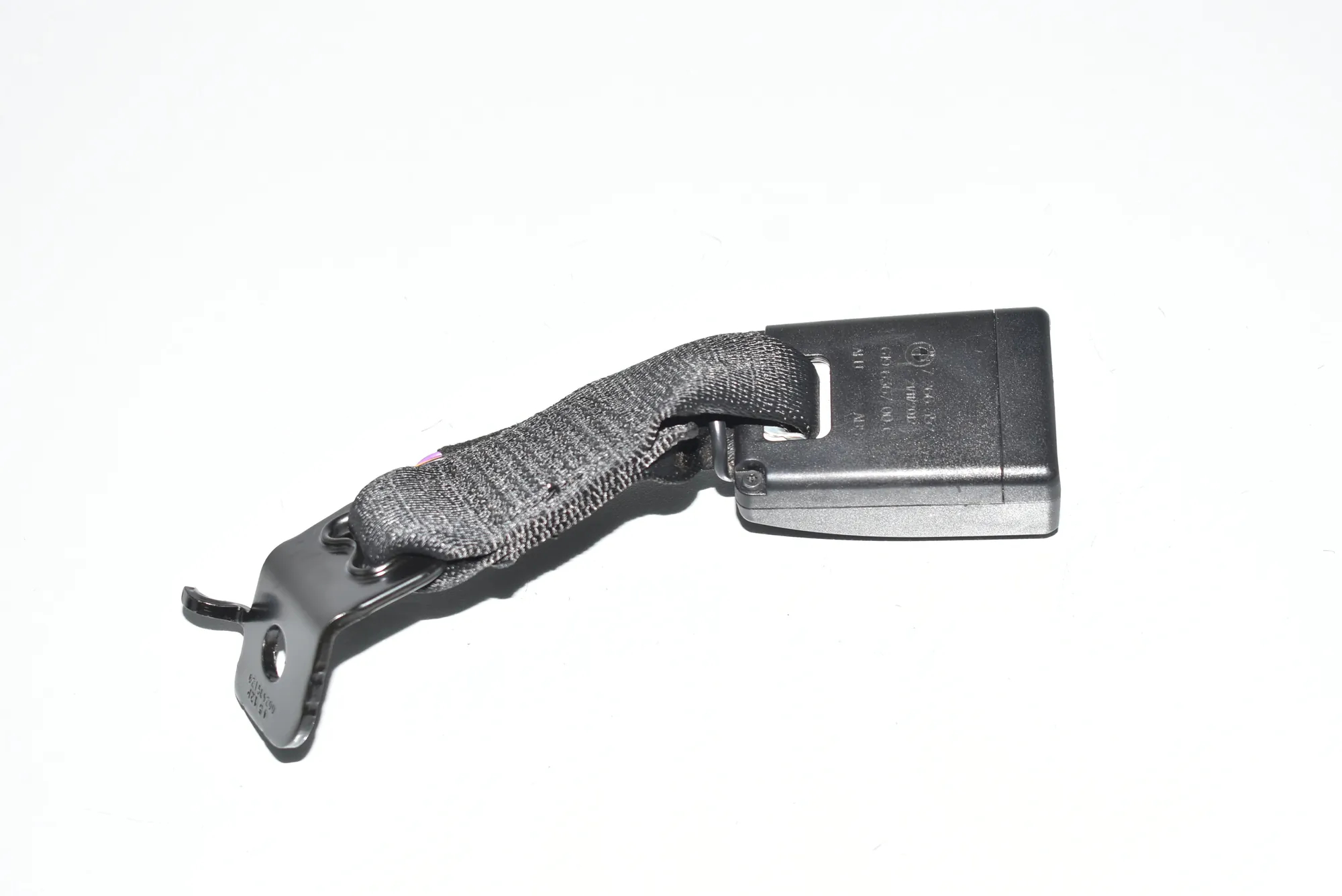 Rear Left Seat Buckle – OEM 72117266352 · BMW 3 Touring (F31) 330 d 2012