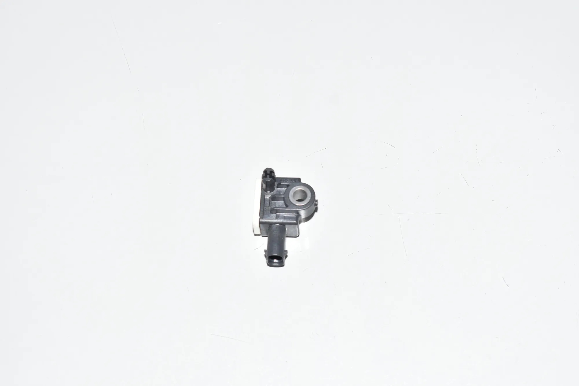 Front Right Impact Sensor – OEM 9234989 · BMW 3 Touring (F31) 330 d 2012 – 3