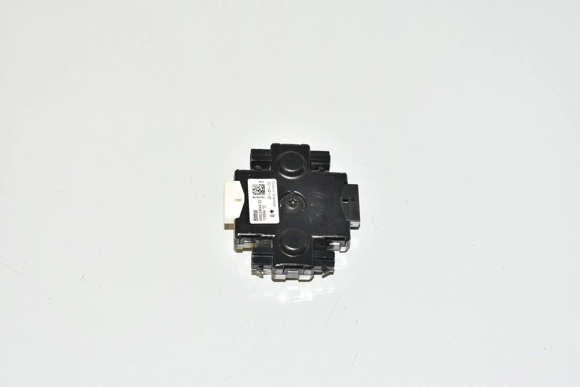 Antenna Amplifier – OEM 9229043 · BMW 3 Touring (F31) 330 d 2012 – 2