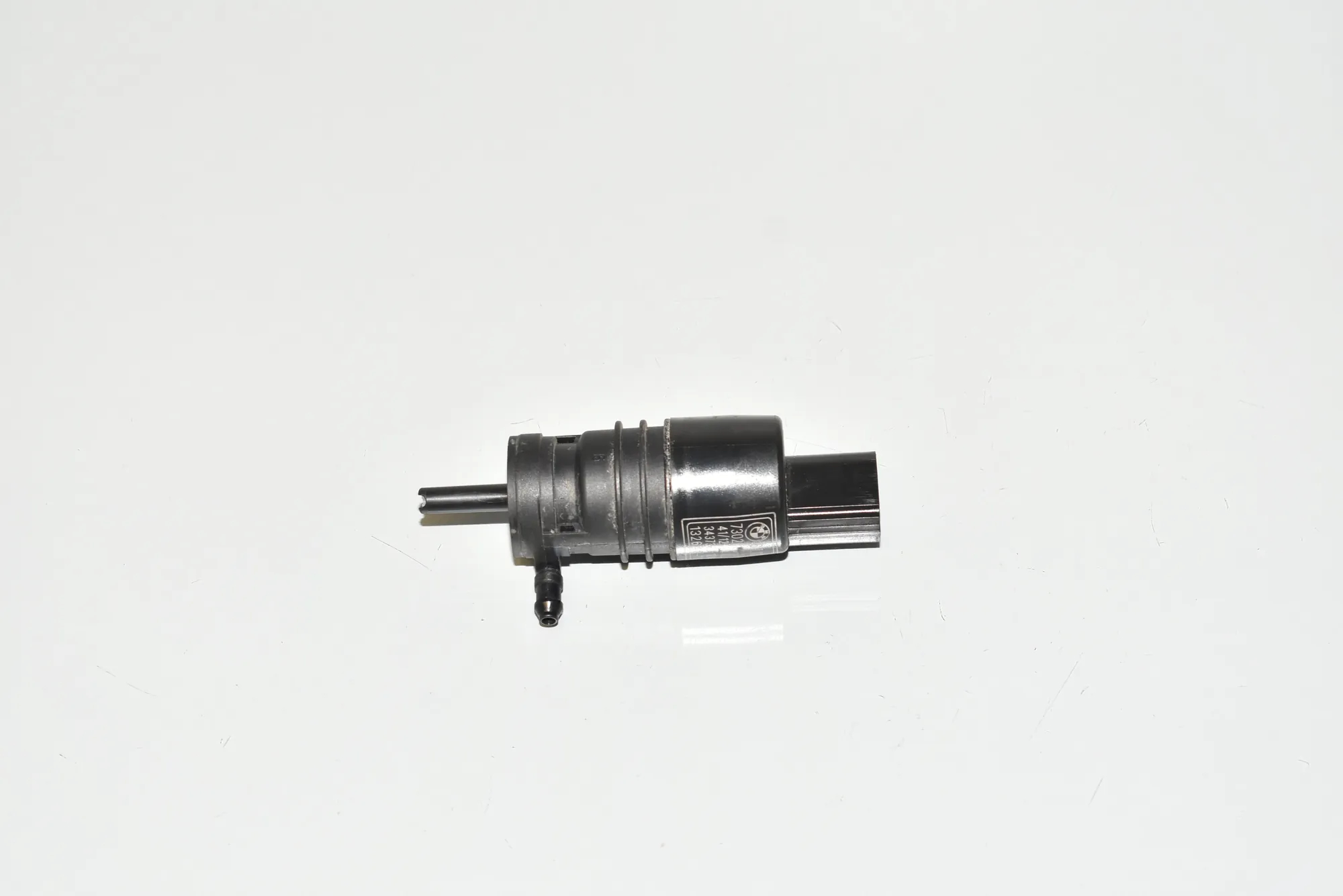 Washer Tank Motor – OEM 7302589 · BMW 3 Touring (F31) 330 d 2012