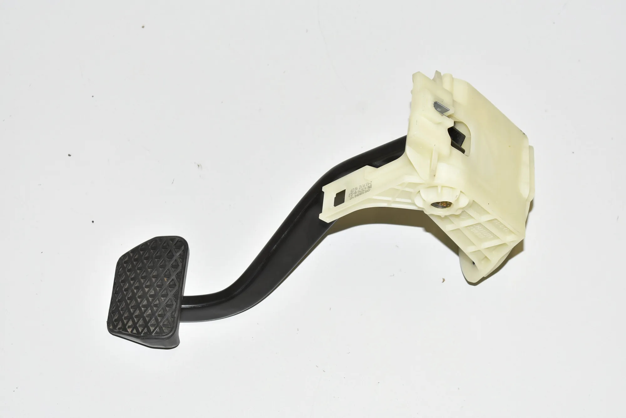 Brake Pedal – OEM 6860647 · BMW 3 Touring (F31) 330 d 2012 – 3
