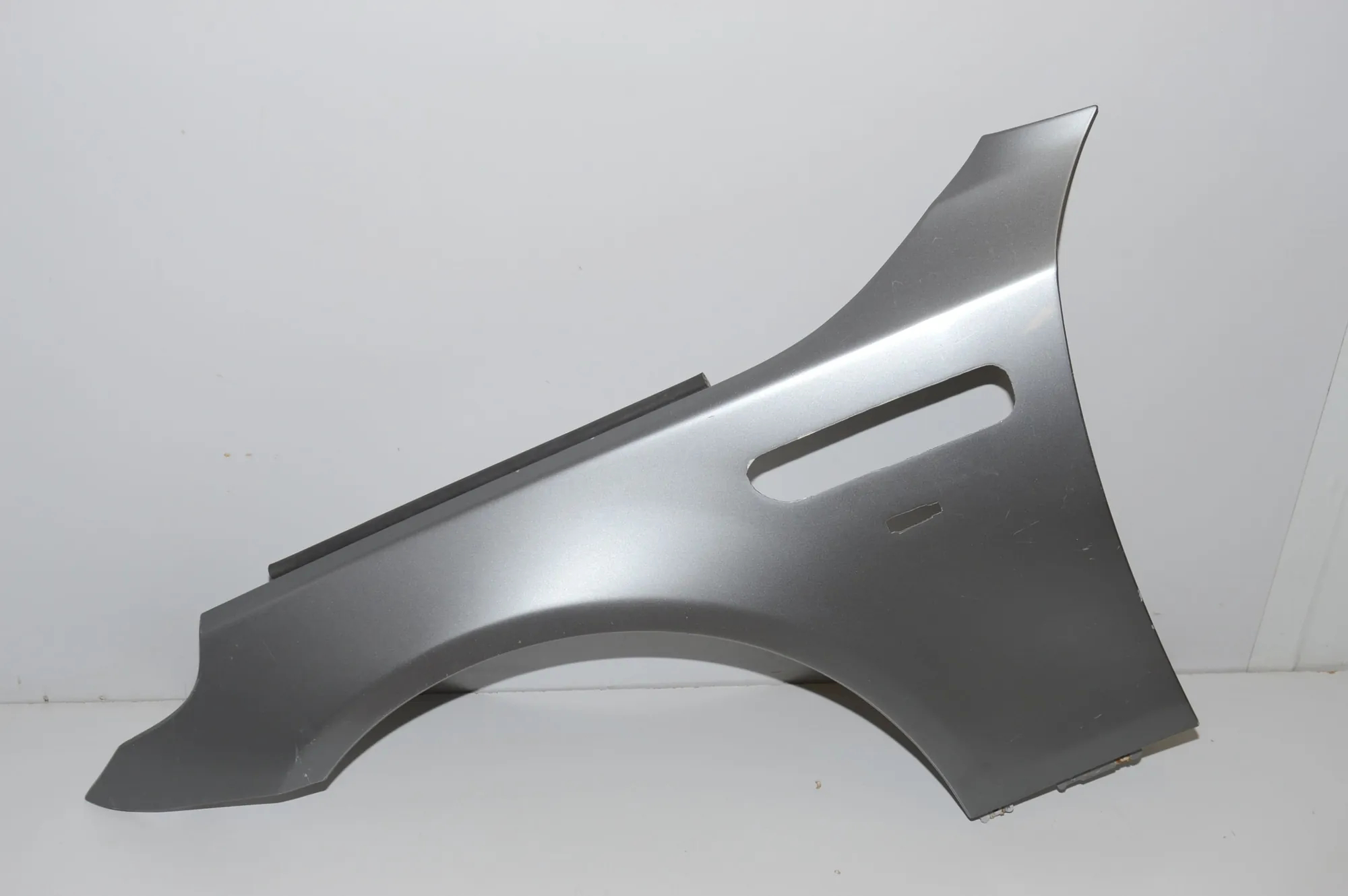 Front Left Fender · BMW 5 (E60) BMW 5 (E60) 520 d 2006 – 2