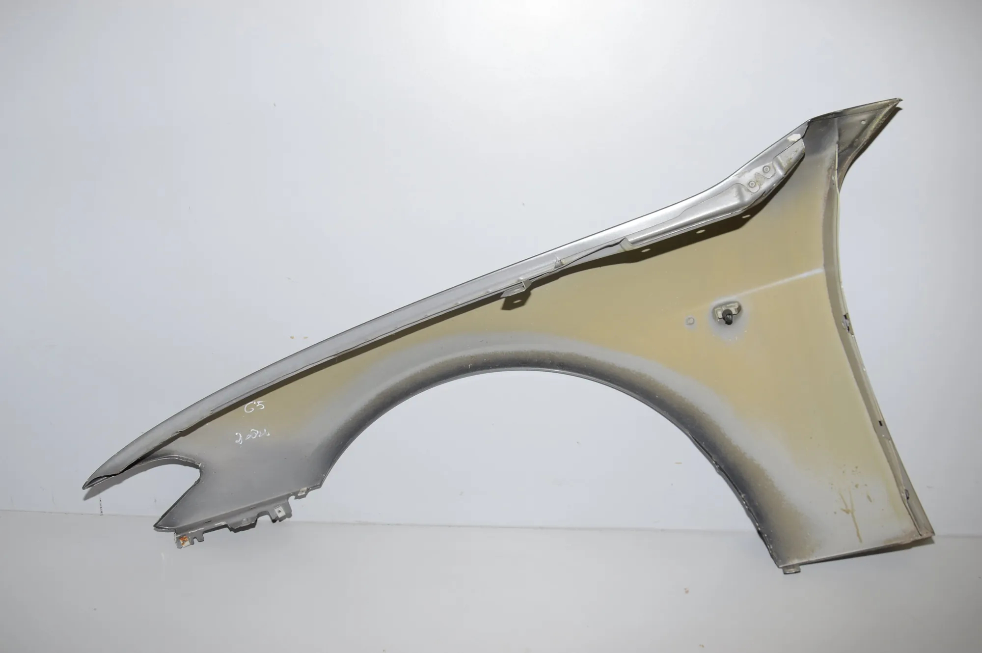 Front Right Fender · BMW 7 (E65, E66, E67) BMW 7 (E65, E66, E67) 730 d 2002 – 4