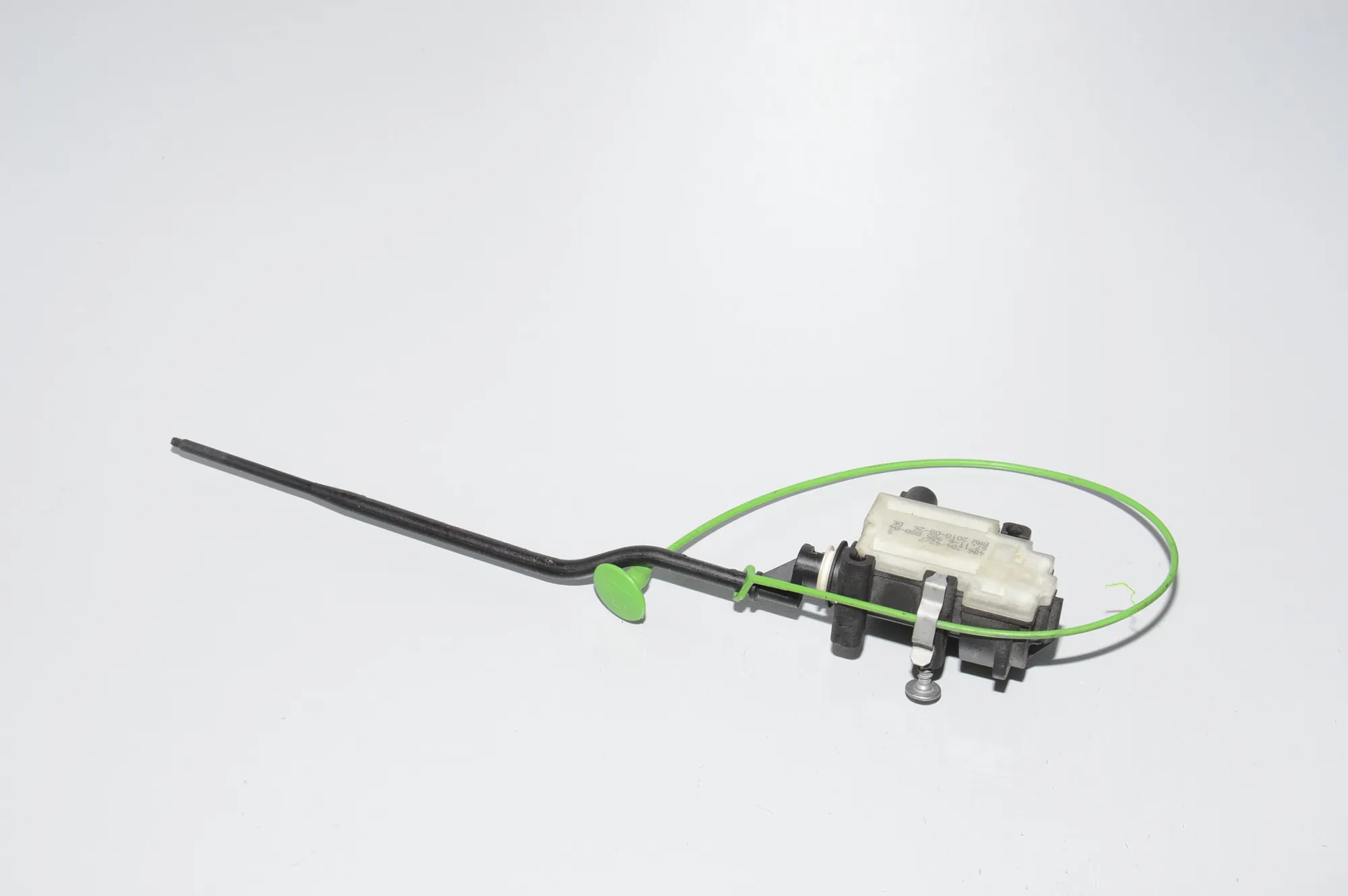 Fuel Tank Cover Lock – OEM 6985880 · BMW 3 Touring (E91) 330 d 2010 – 2