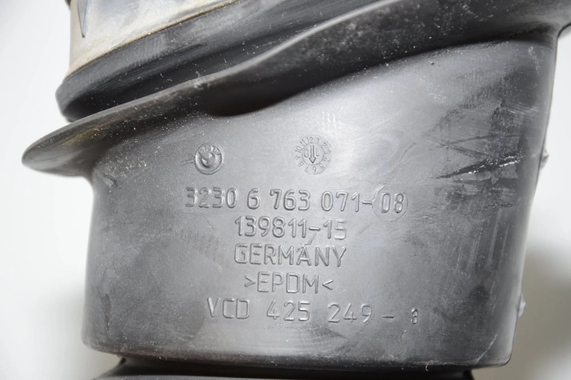 Other Body Parts – OEM 6763071 · BMW 3 Touring (E91) 330 d 2010 – 5