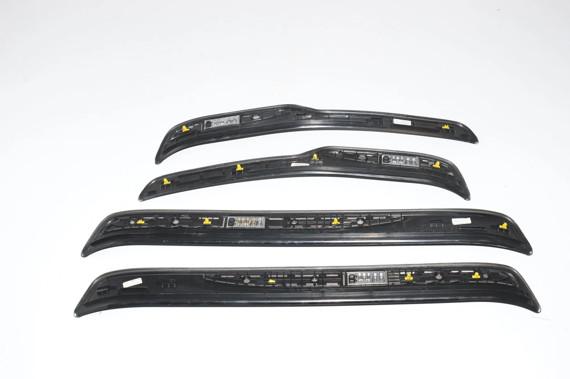 Door Sill Trim Kit – OEM 7060285 · BMW 3 Touring (E91) 330 d 2010 – 4