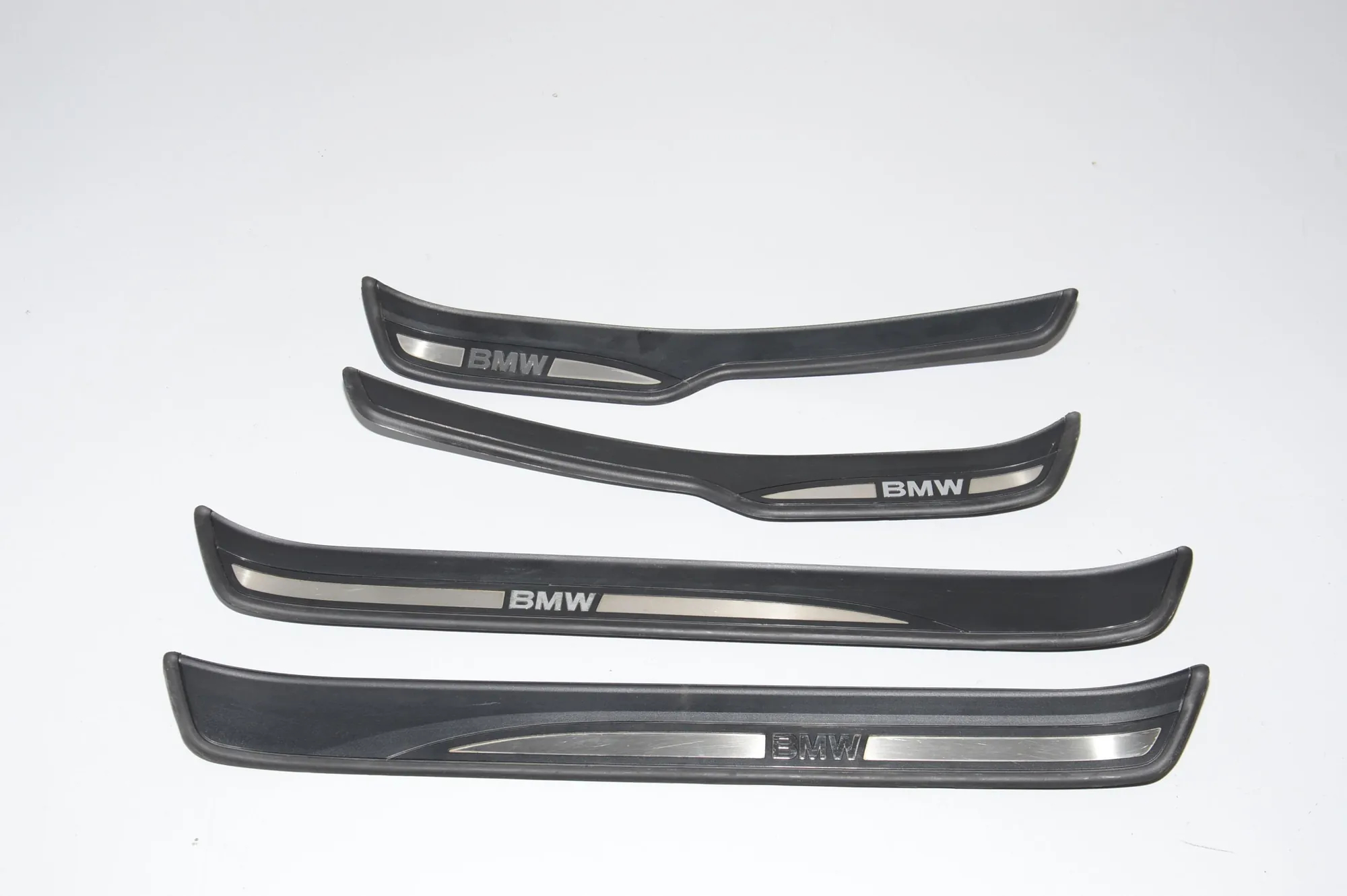 Door Sill Trim Kit – OEM 7060285 · BMW 3 Touring (E91) 330 d 2010