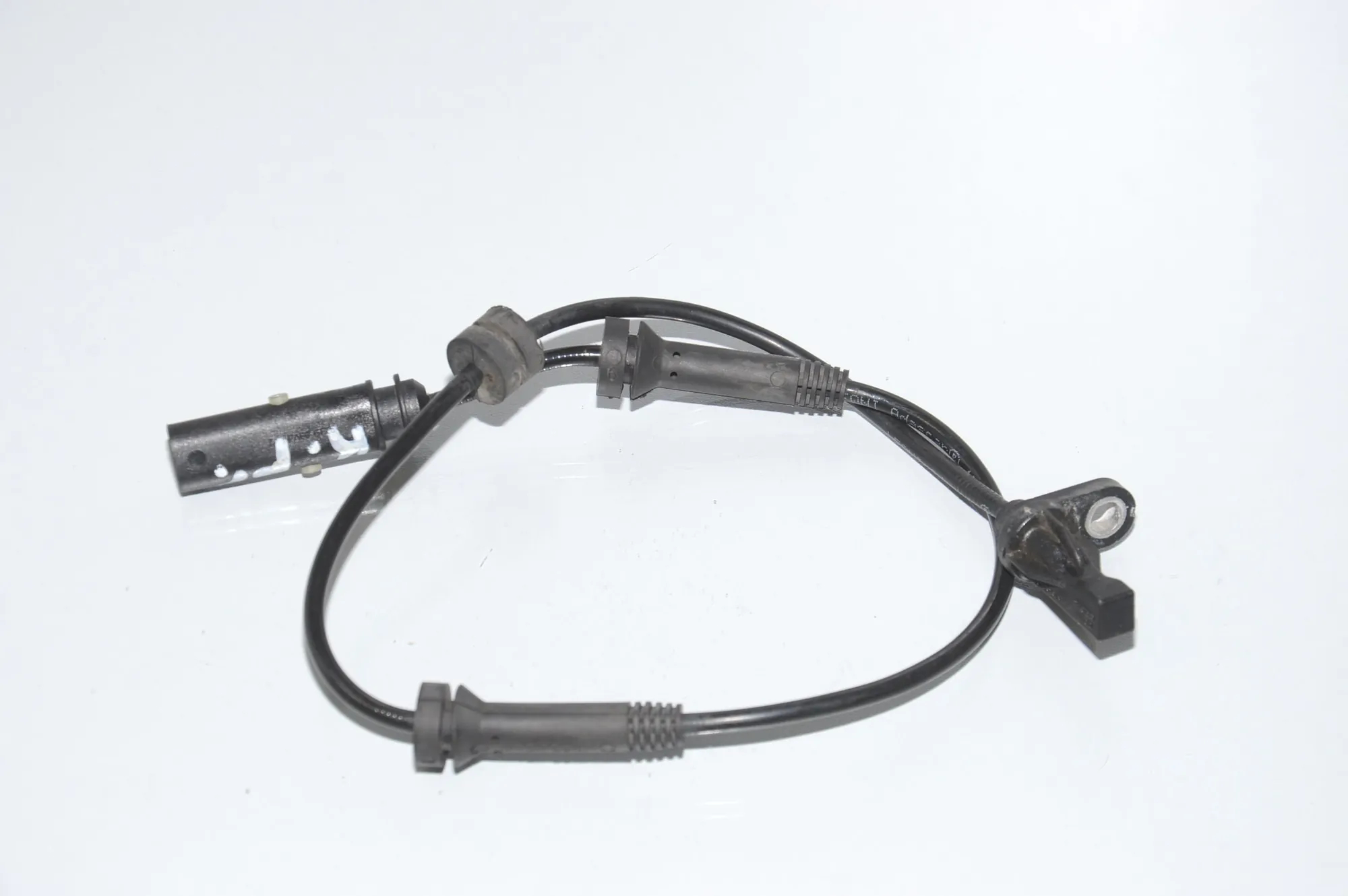 Front Left ABS Sensor – OEM 6791223 · BMW 3 Touring (F31) 330 d 2012 – 3