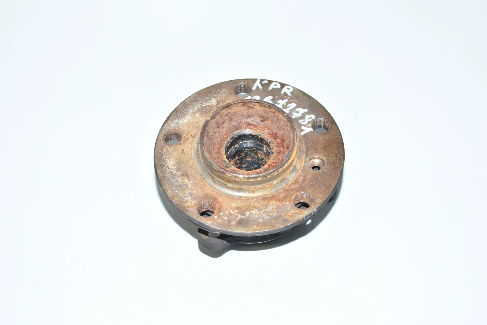 Front Left Wheel Bearing – OEM 6868480 · BMW 5 Touring (F11) M 550 d xDrive 2012