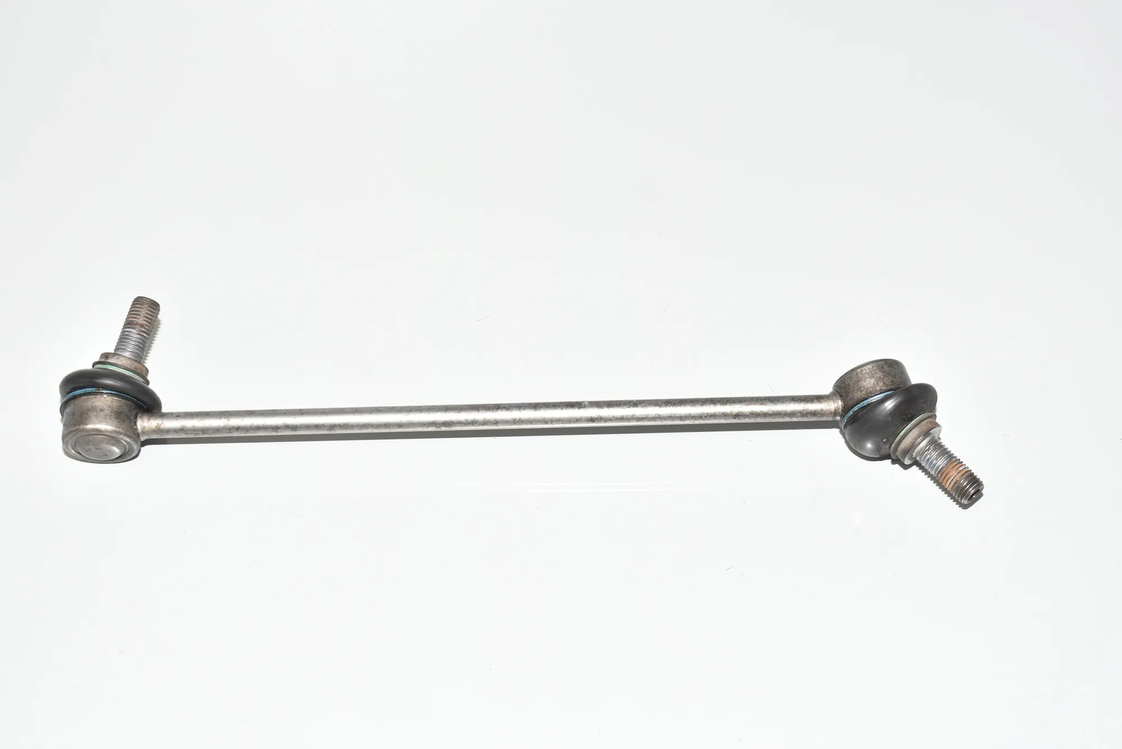 Front Left Stabilizer Link – OEM 6777319 · BMW 5 Touring (F11) M 550 d xDrive 2012 – 2