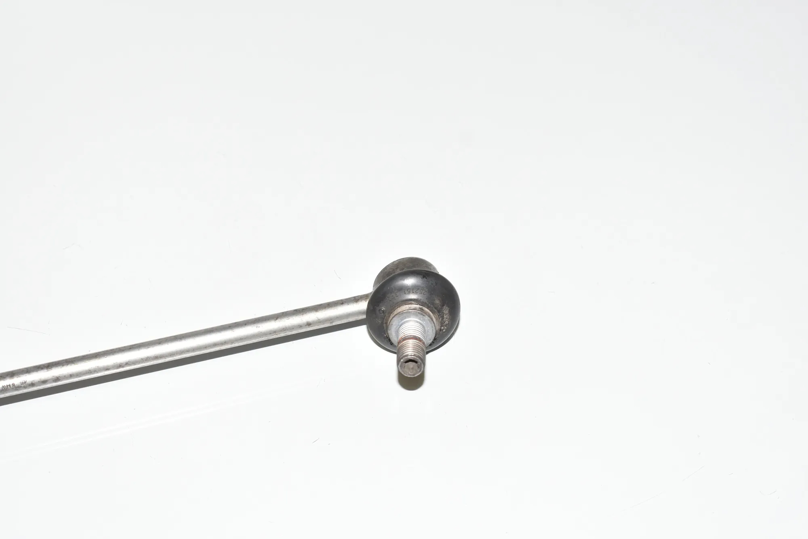 Front Left Stabilizer Link – OEM 6777319 · BMW 5 Touring (F11) M 550 d xDrive 2012 – 4