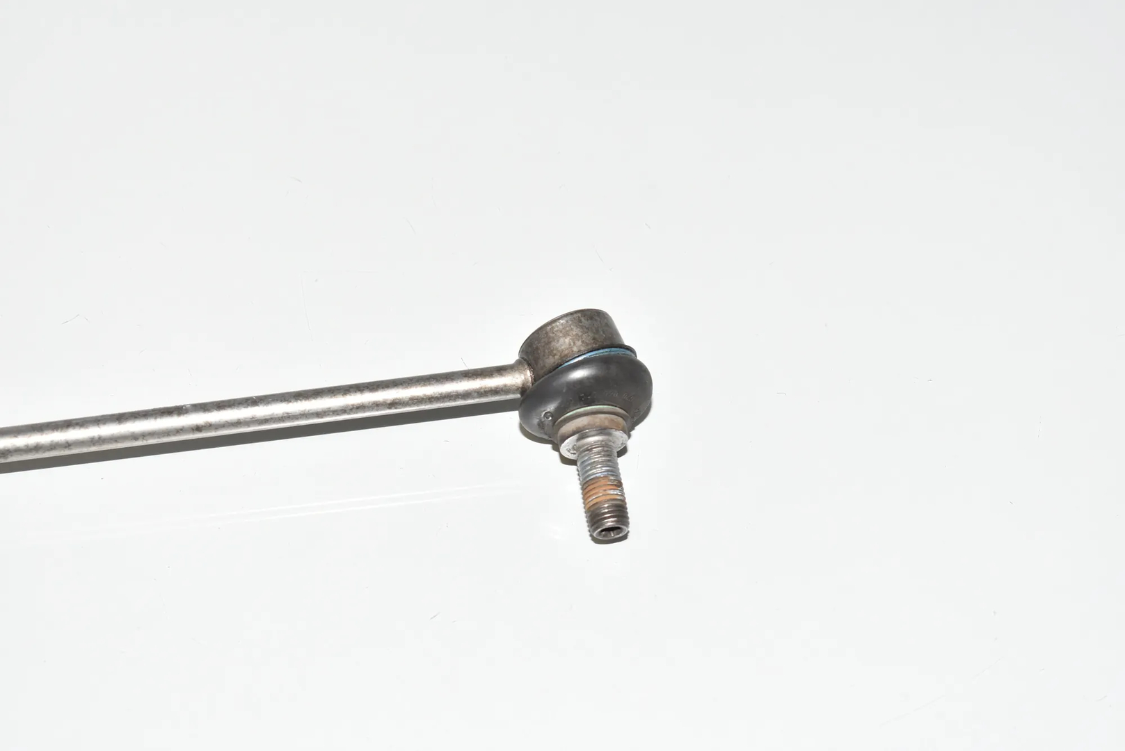 Front Left Stabilizer Link – OEM 6777319 · BMW 5 Touring (F11) M 550 d xDrive 2012 – 3