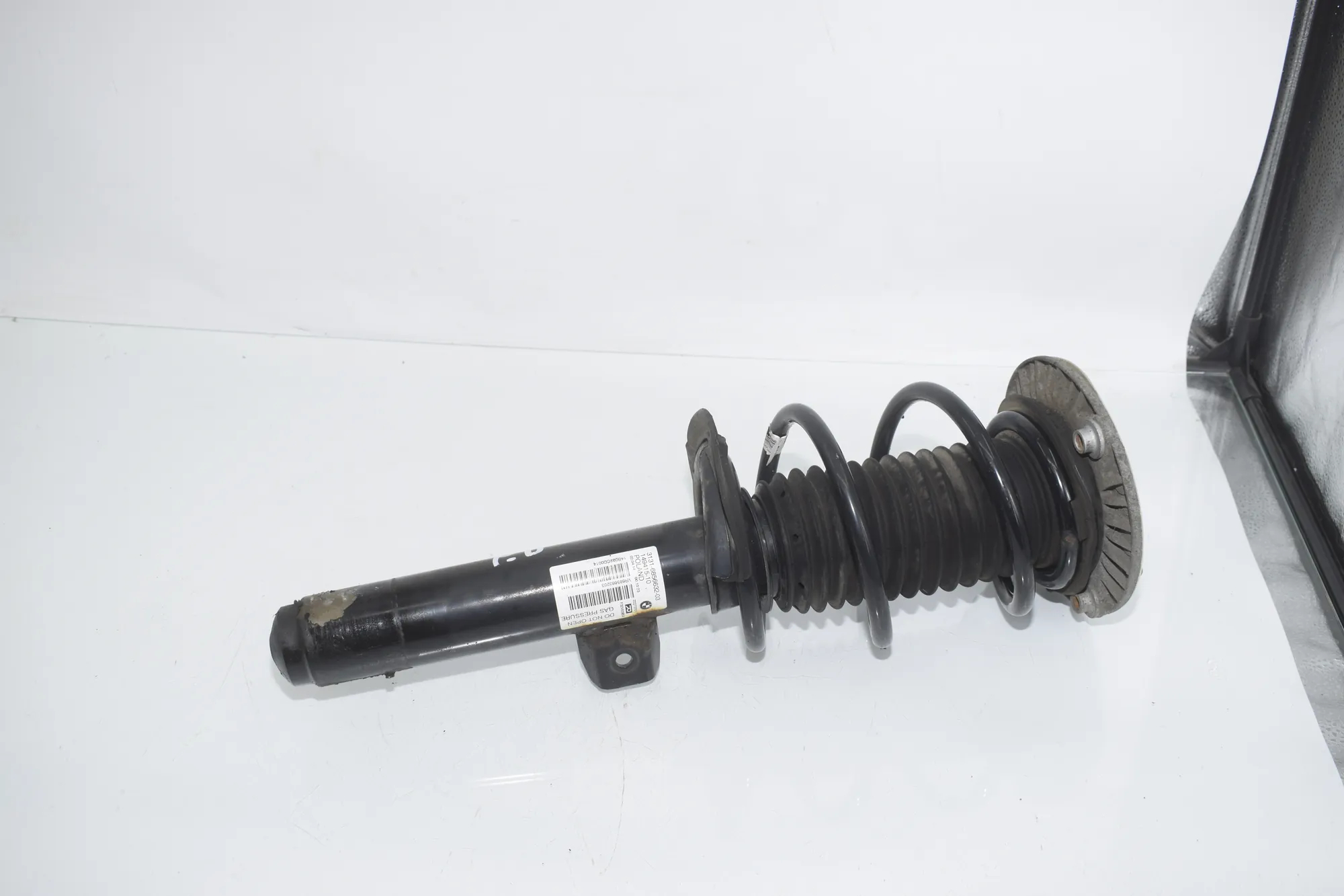 Front Right Shock Absorber – OEM 6856632 · BMW 4 Coupe (F32, F82) 430 d xDrive 2014
