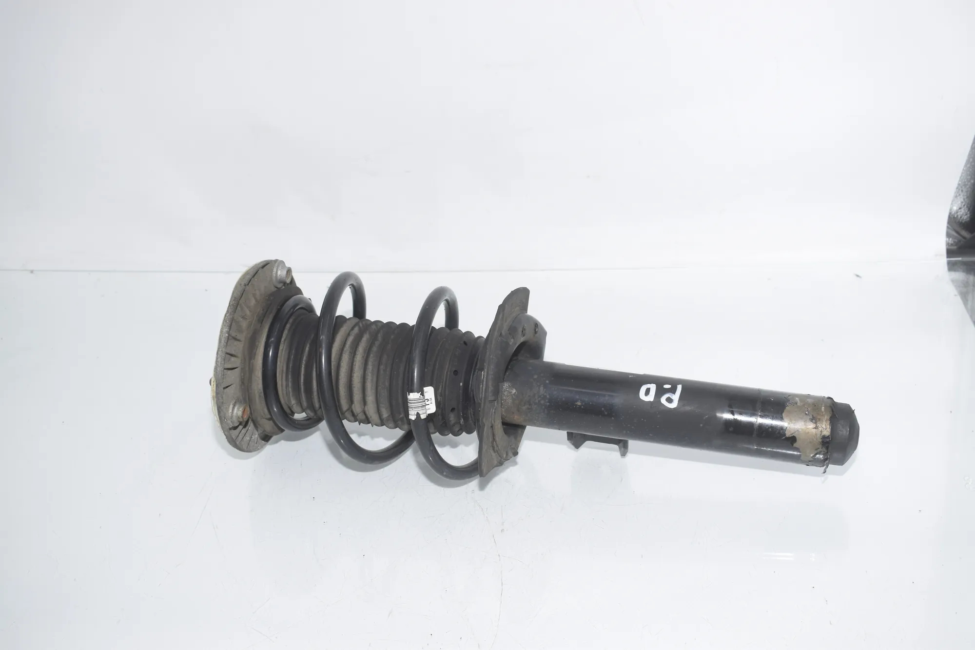 Front Right Shock Absorber – OEM 6856632 · BMW 4 Coupe (F32, F82) 430 d xDrive 2014 – 3