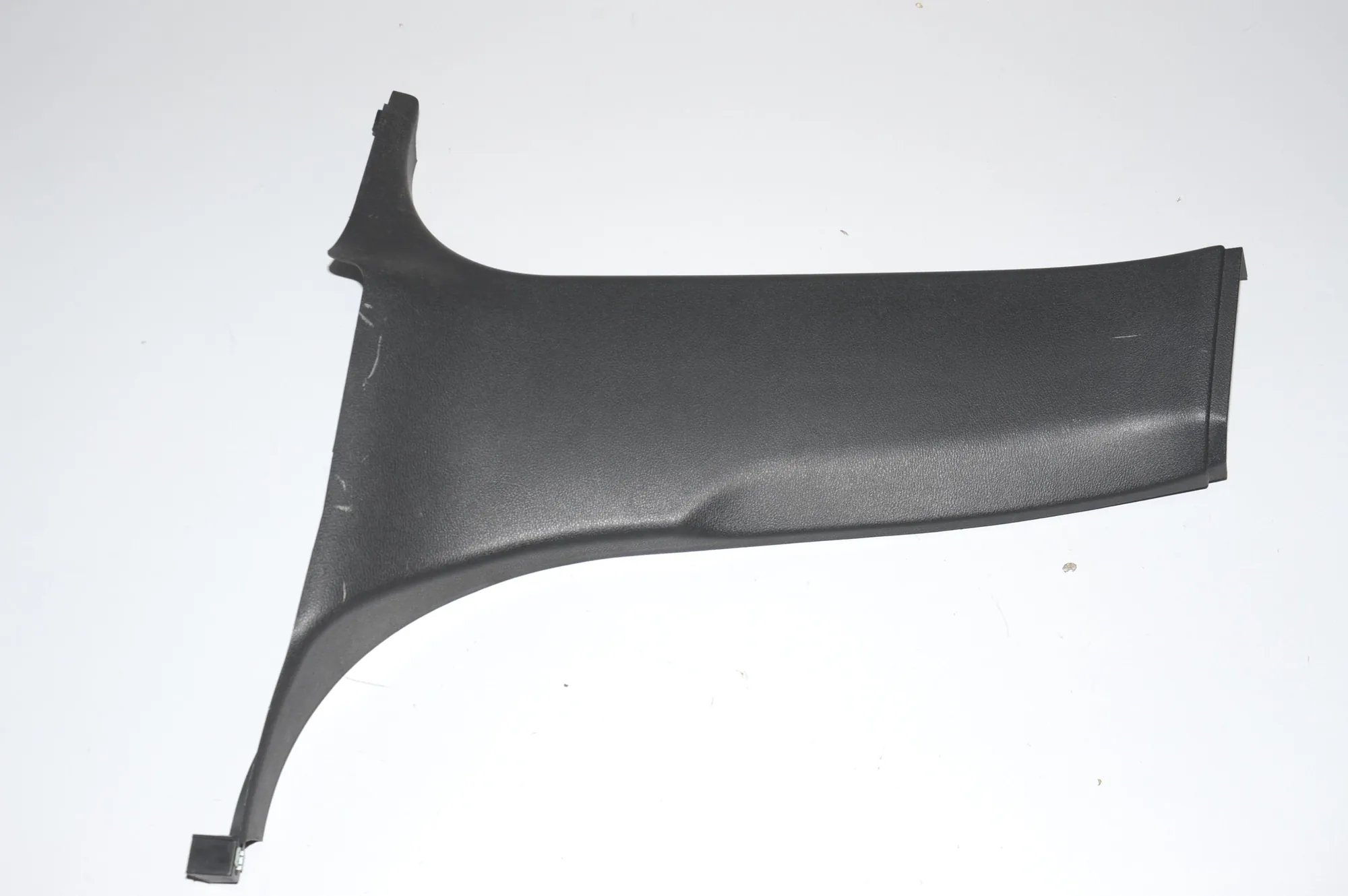 Left Side B Pillar Trim – OEM 9169307 · BMW X3 (F25) BMW X3 (F25) xDrive 20 d 2015