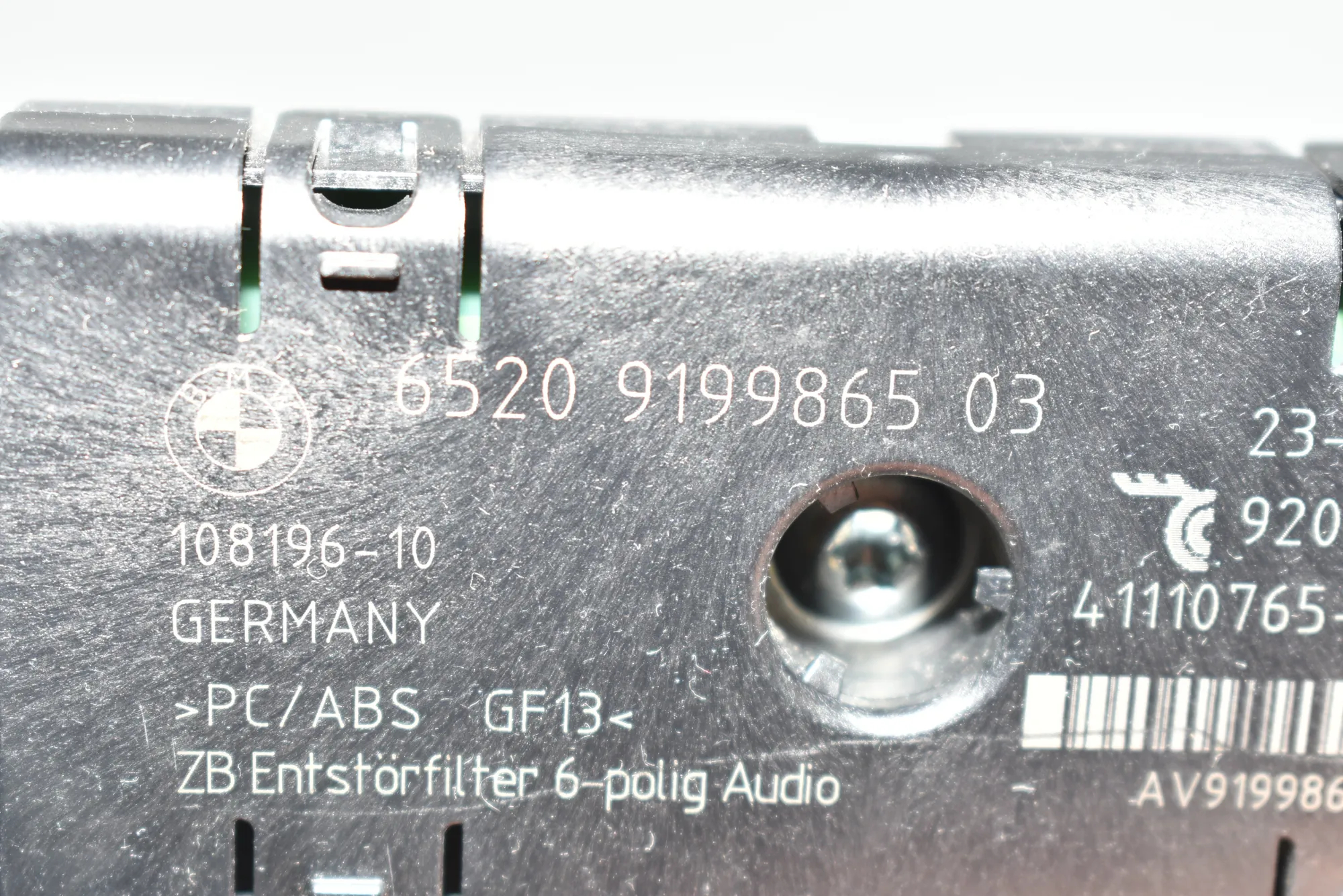Antenna Amplifier – OEM 9199865 · BMW 5 Touring (F11) M 550 d xDrive 2012 – 4