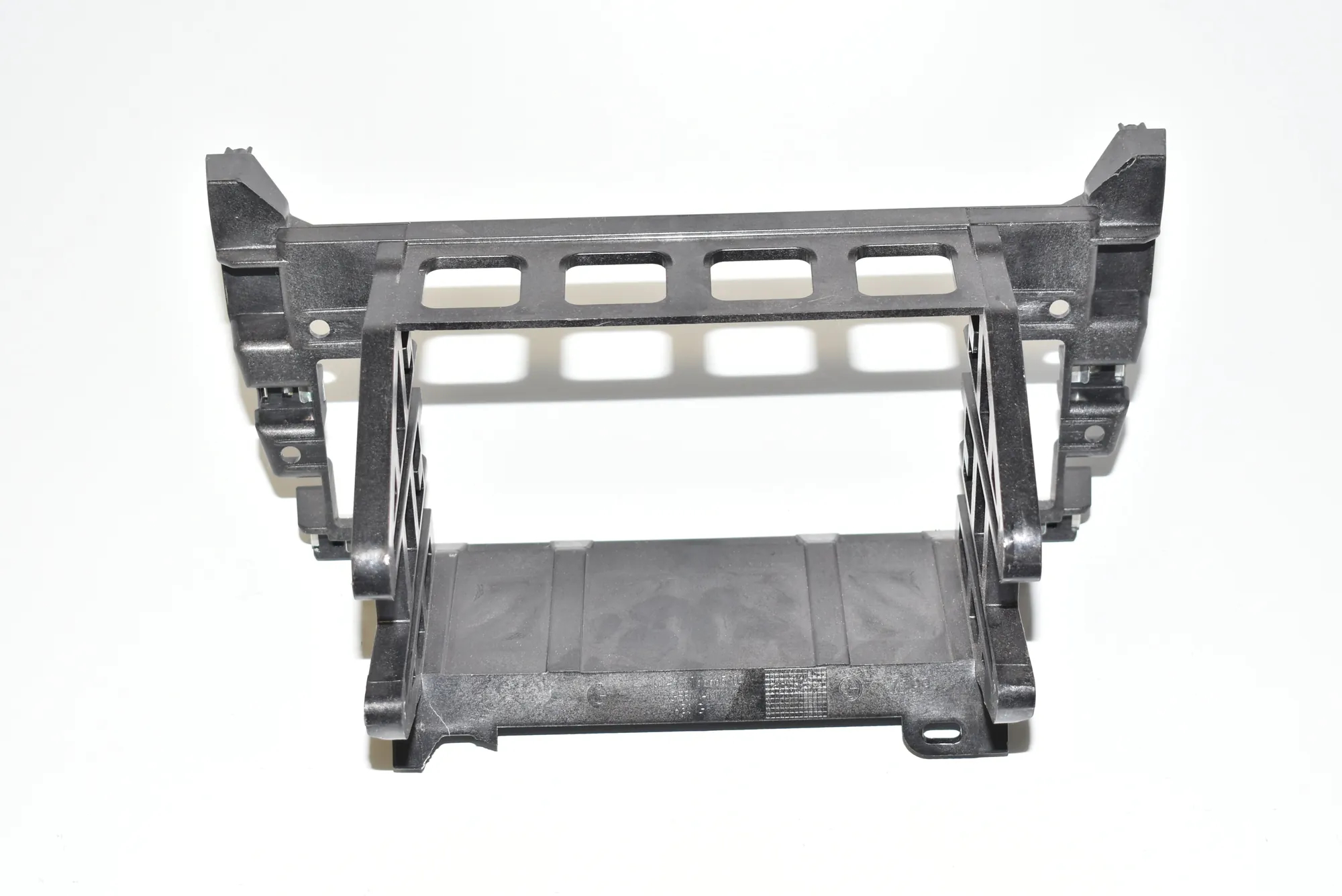 Bracket – OEM 9166665 · BMW 5 Touring (F11) M 550 d xDrive 2012 – 3