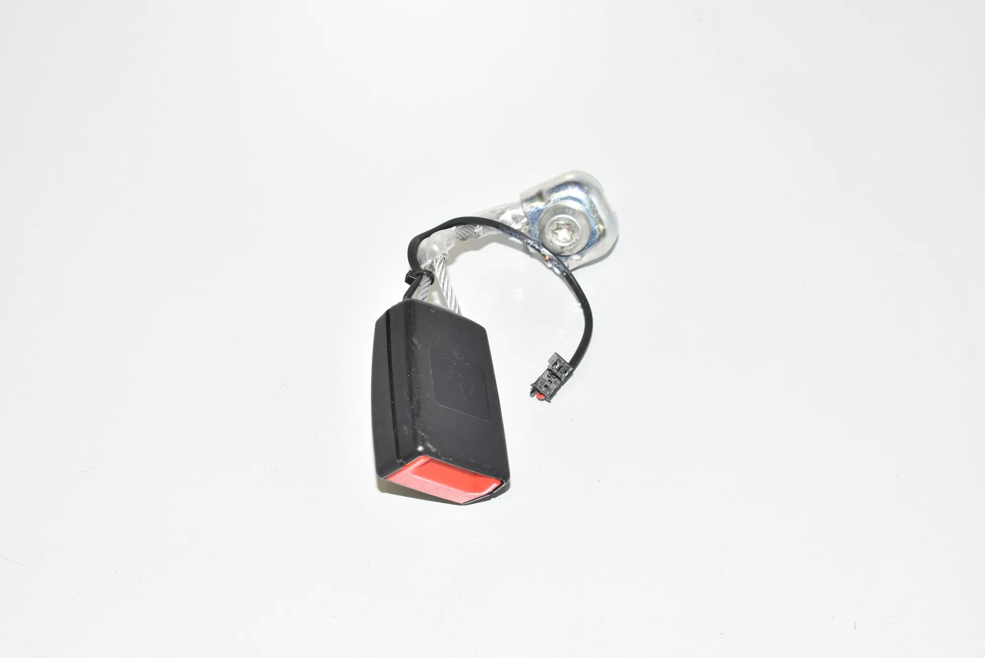 Rear Right Seat Buckle – OEM 7243274 · BMW 5 Touring (F11) M 550 d xDrive 2012 – 3