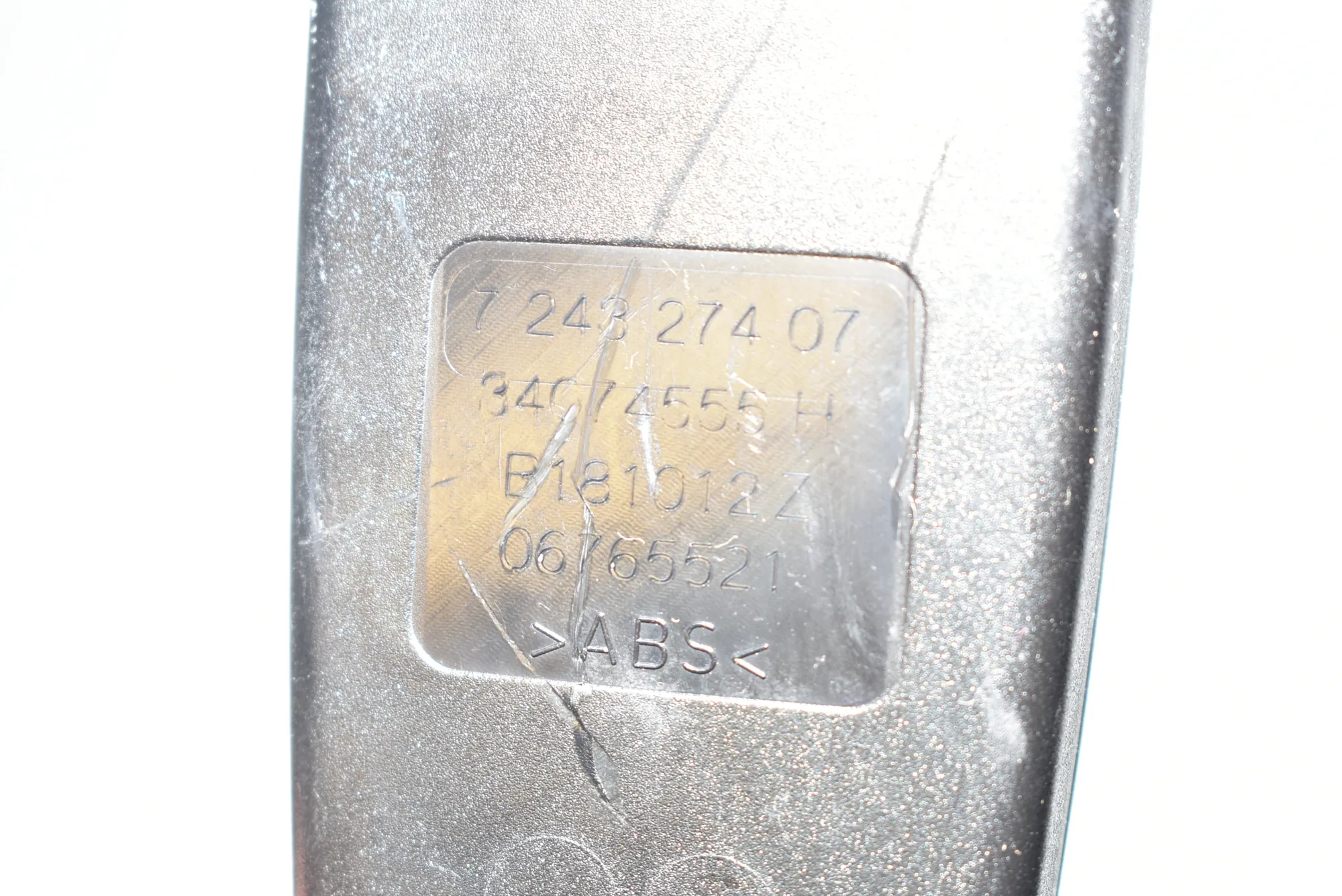 Rear Right Seat Buckle – OEM 7243274 · BMW 5 Touring (F11) M 550 d xDrive 2012 – 4