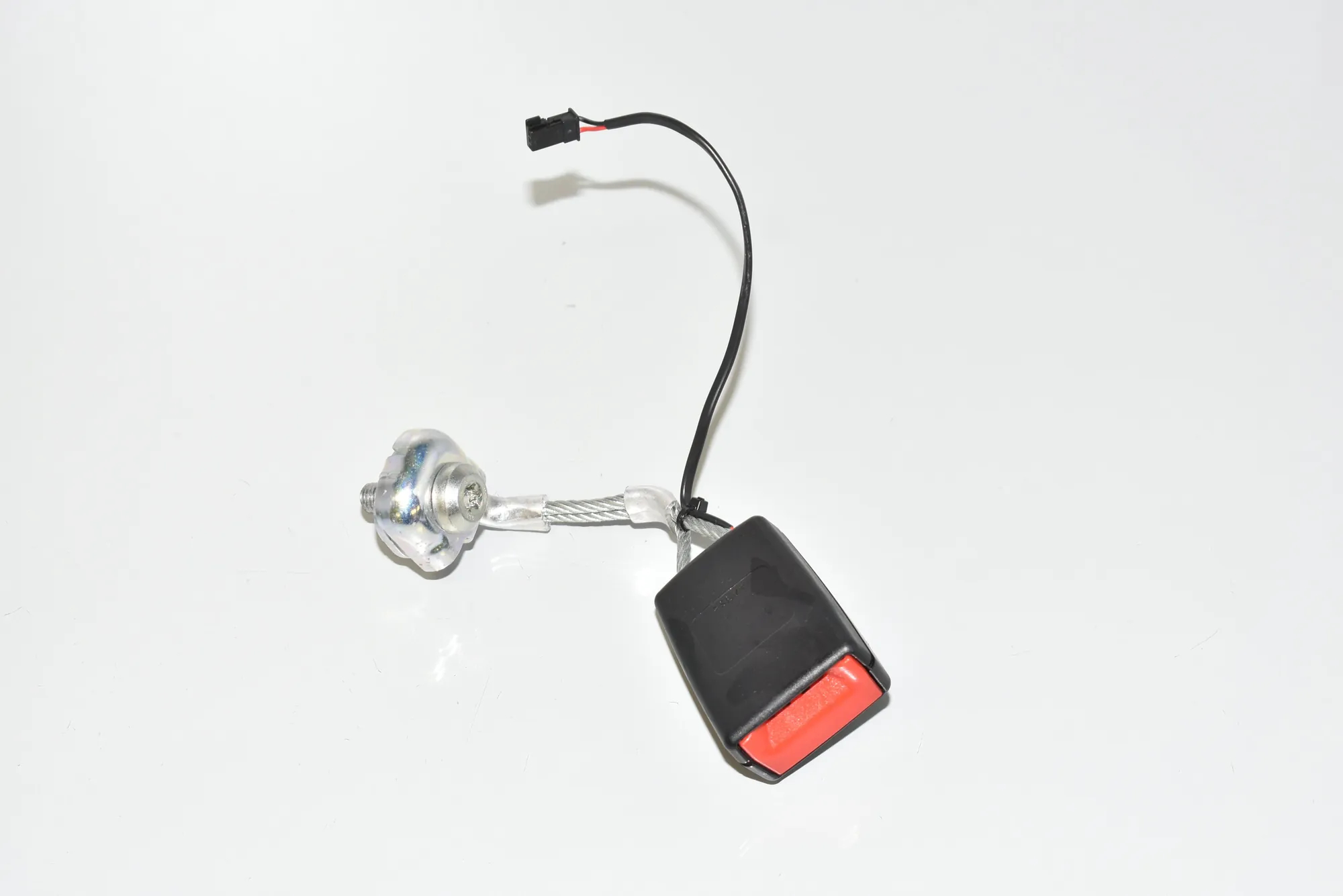 Rear Left Seat Buckle – OEM 7243273 · BMW 5 Touring (F11) M 550 d xDrive 2012 – 2