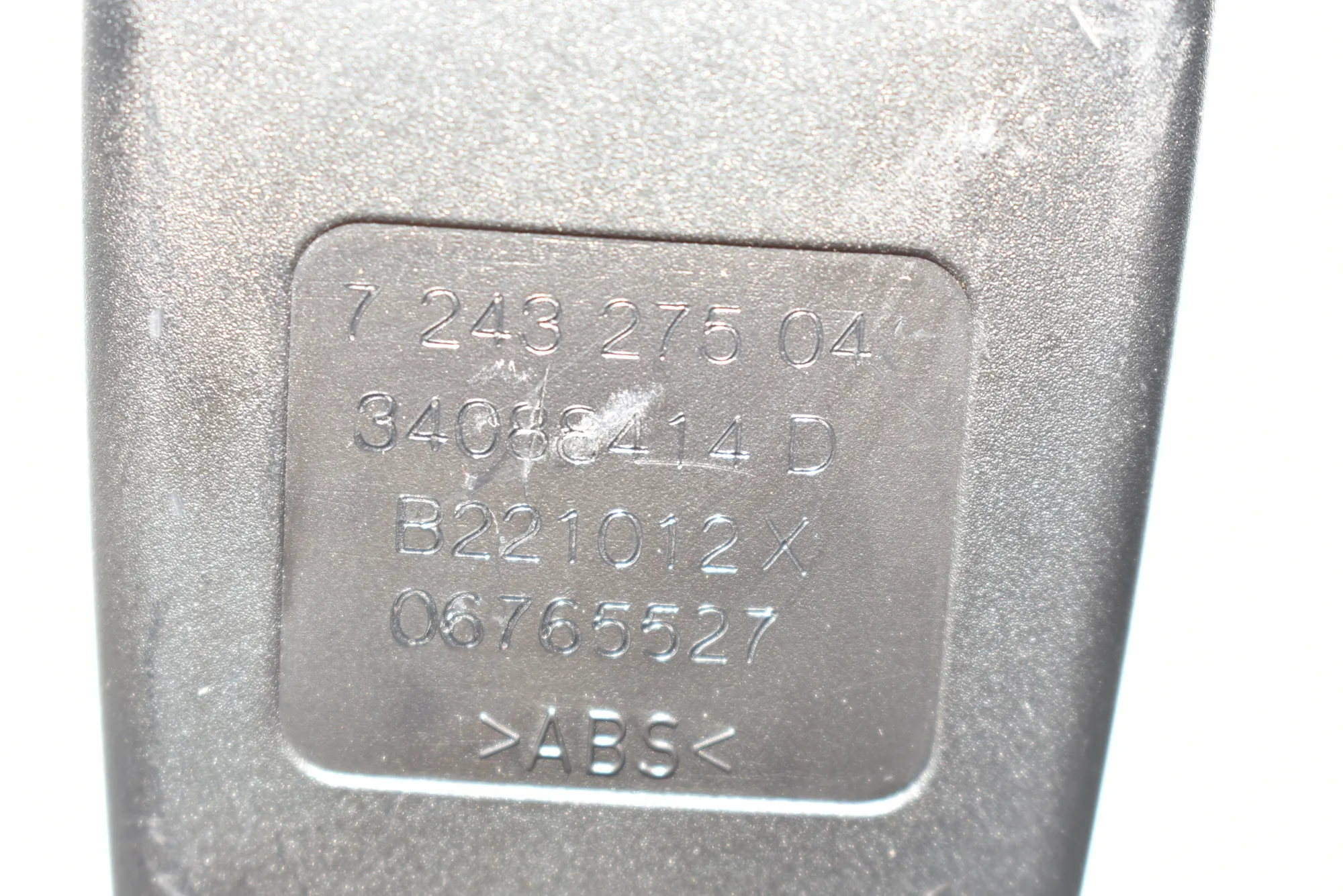 Rear Middle Seat Buckle – OEM 7243275 · BMW 5 Touring (F11) M 550 d xDrive 2012 – 4
