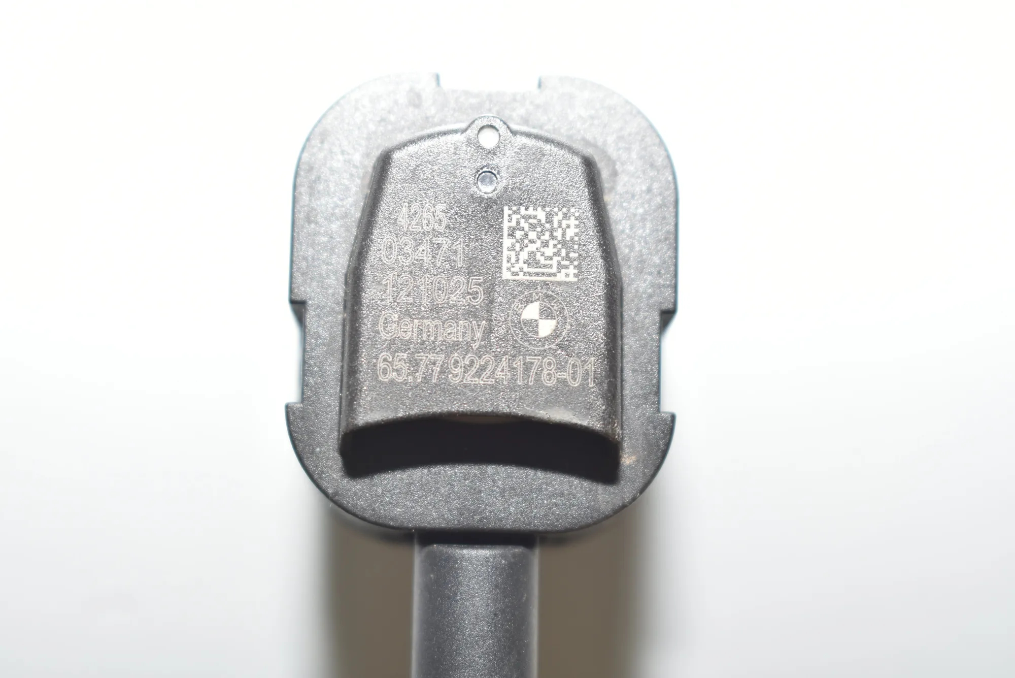 Right Side Impact Sensor – OEM 9224178 · BMW 5 Touring (F11) M 550 d xDrive 2012 – 4