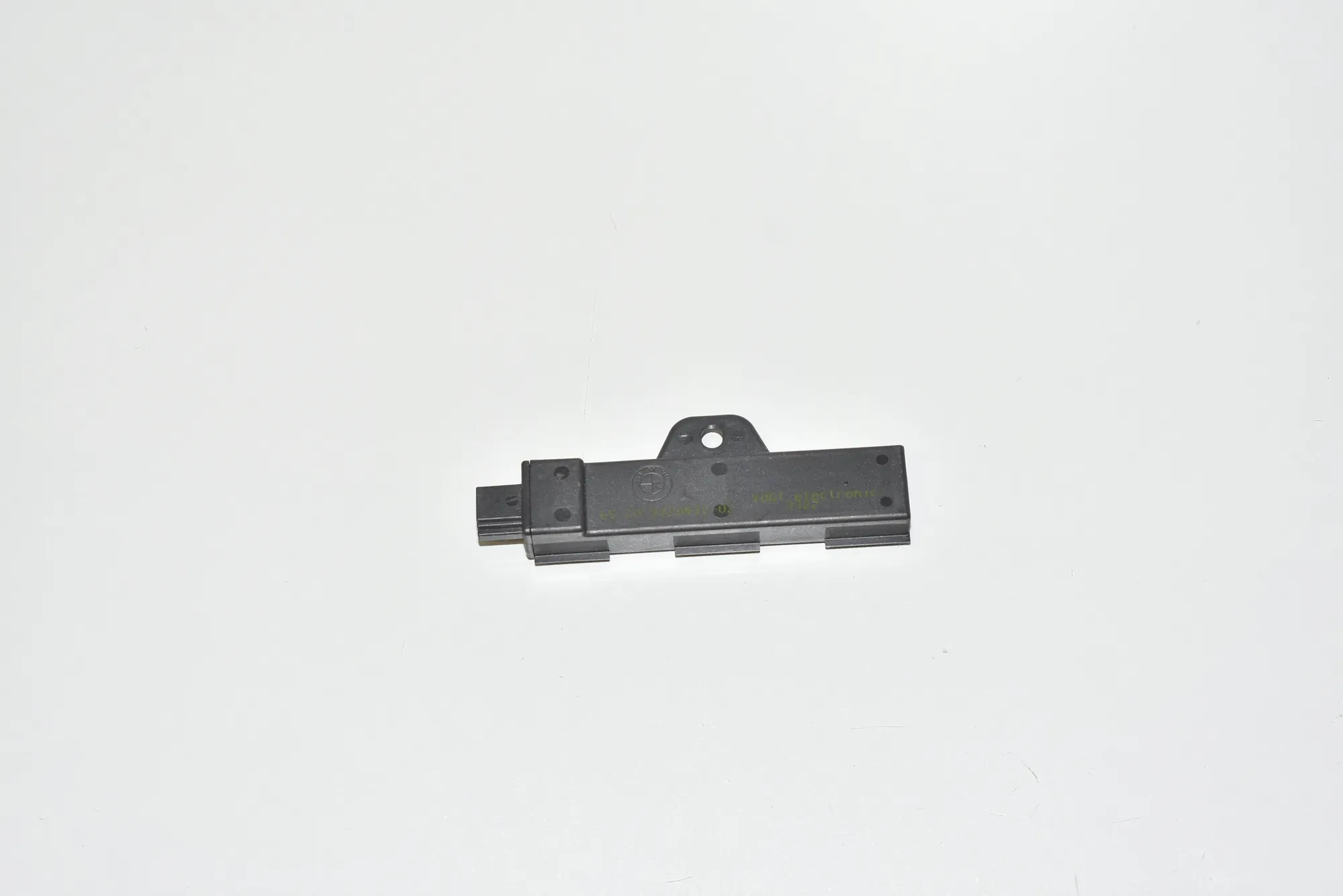 Antenna – OEM 9220832 · BMW 5 Touring (F11) M 550 d xDrive 2012