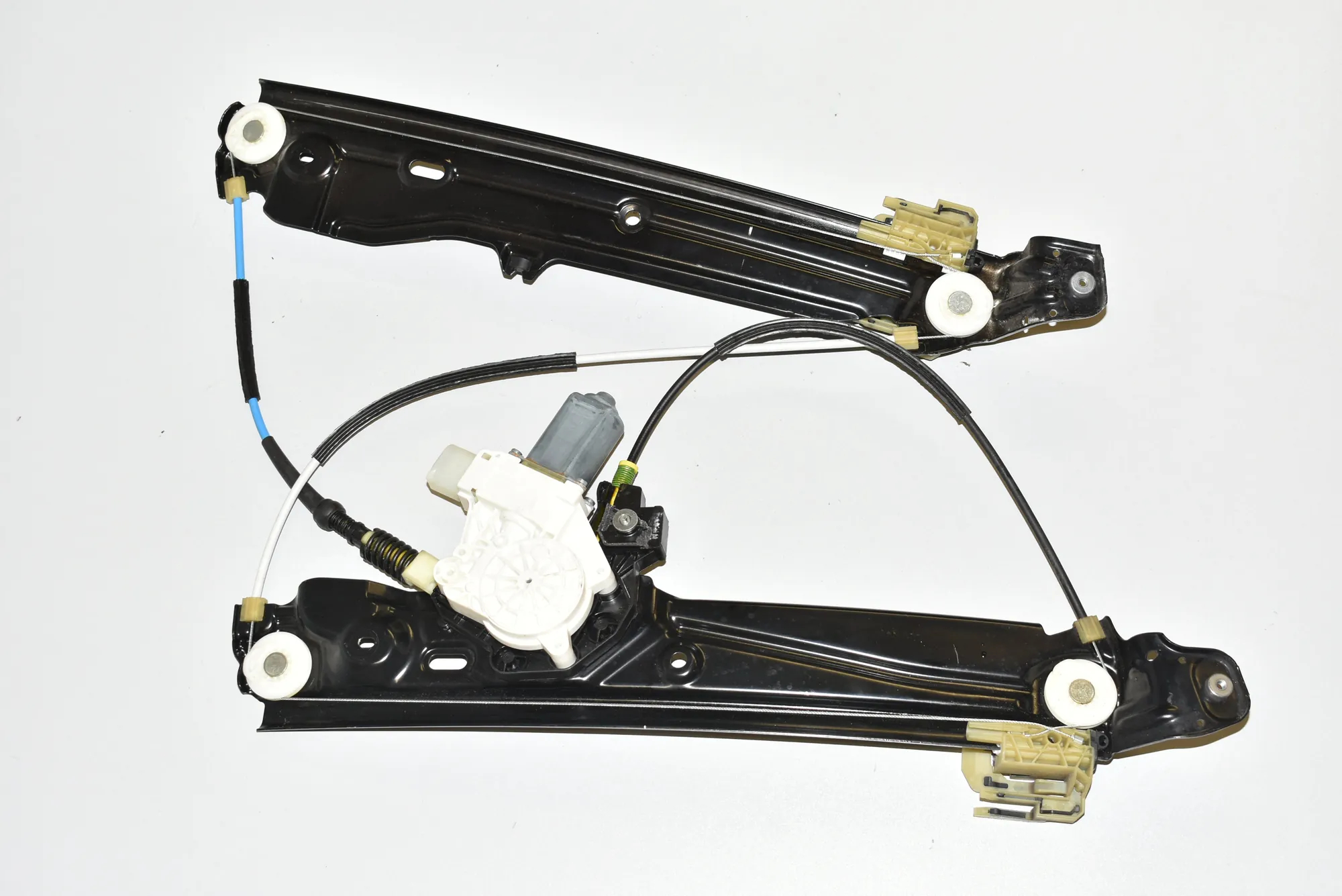 Front Left Door Window Regulator – OEM 7182131 · BMW 5 Touring (F11) M 550 d xDrive 2012 – 2
