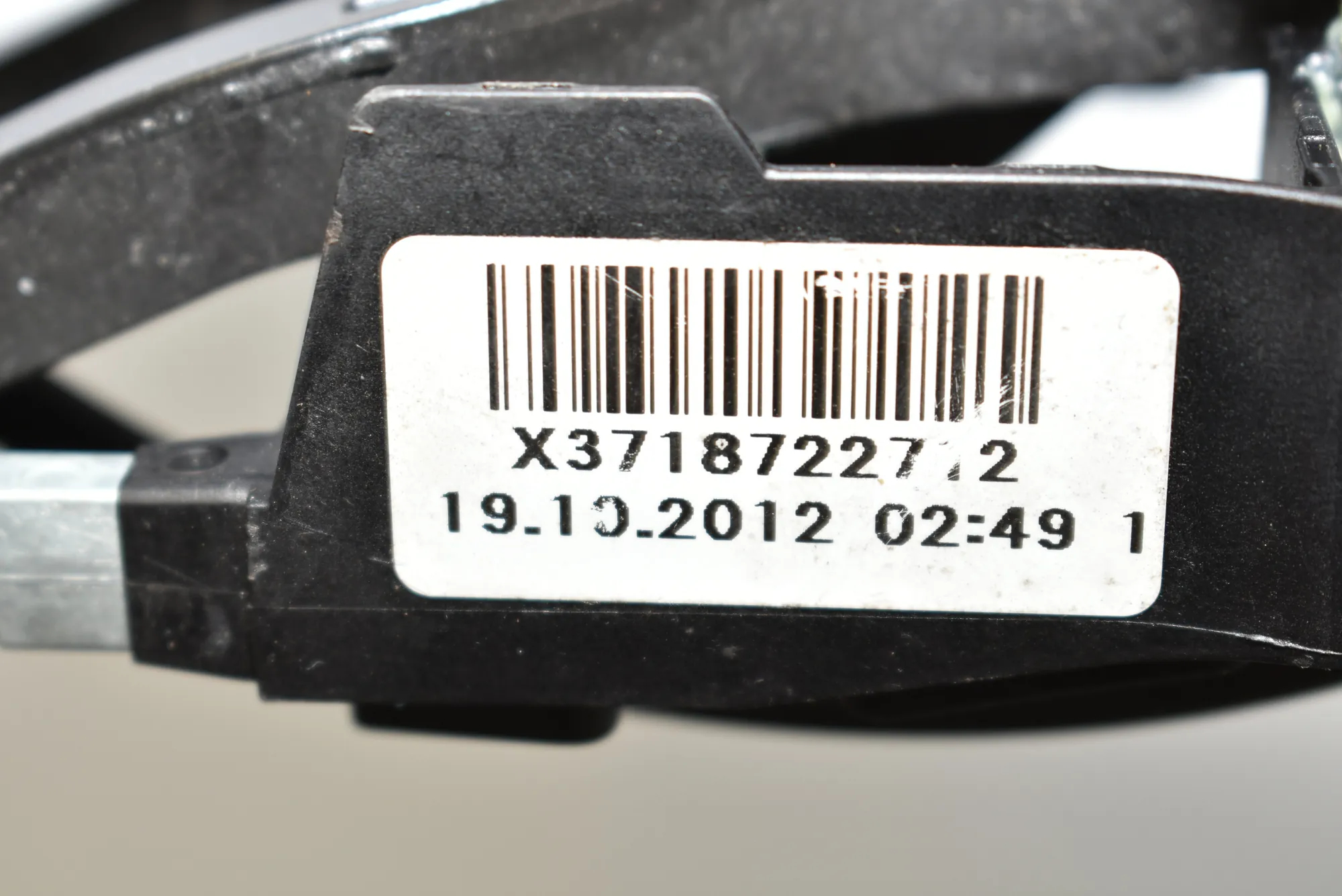 Rear Left Door Interior Handle Frame – OEM 7187227 · BMW 5 Touring (F11) M 550 d xDrive 2012 – 4