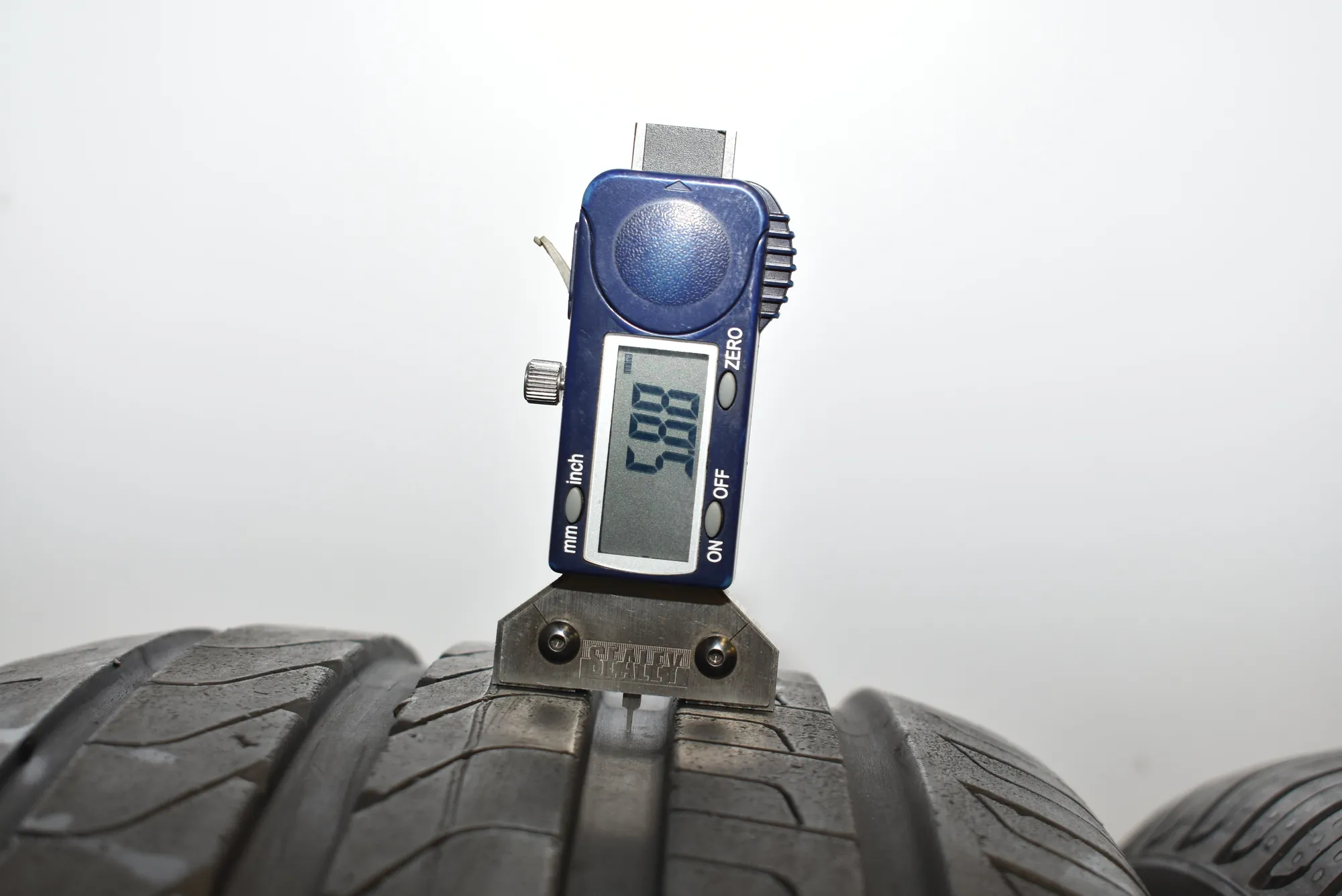 Tyre Kit · BMW 5 (G30) BMW 5 (G30) 2016 – 3