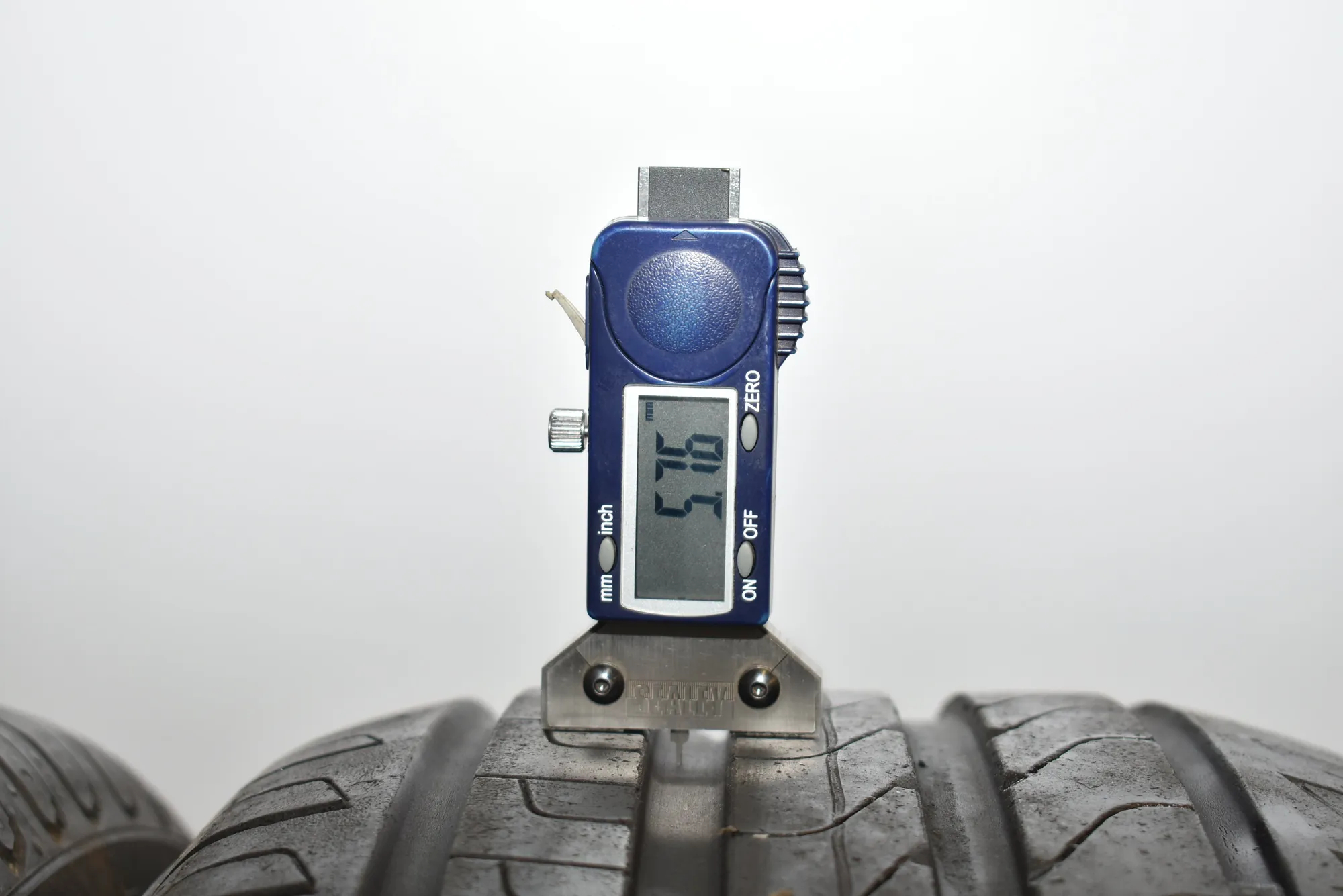 Tyre Kit · BMW 5 (G30) BMW 5 (G30) 2016 – 4