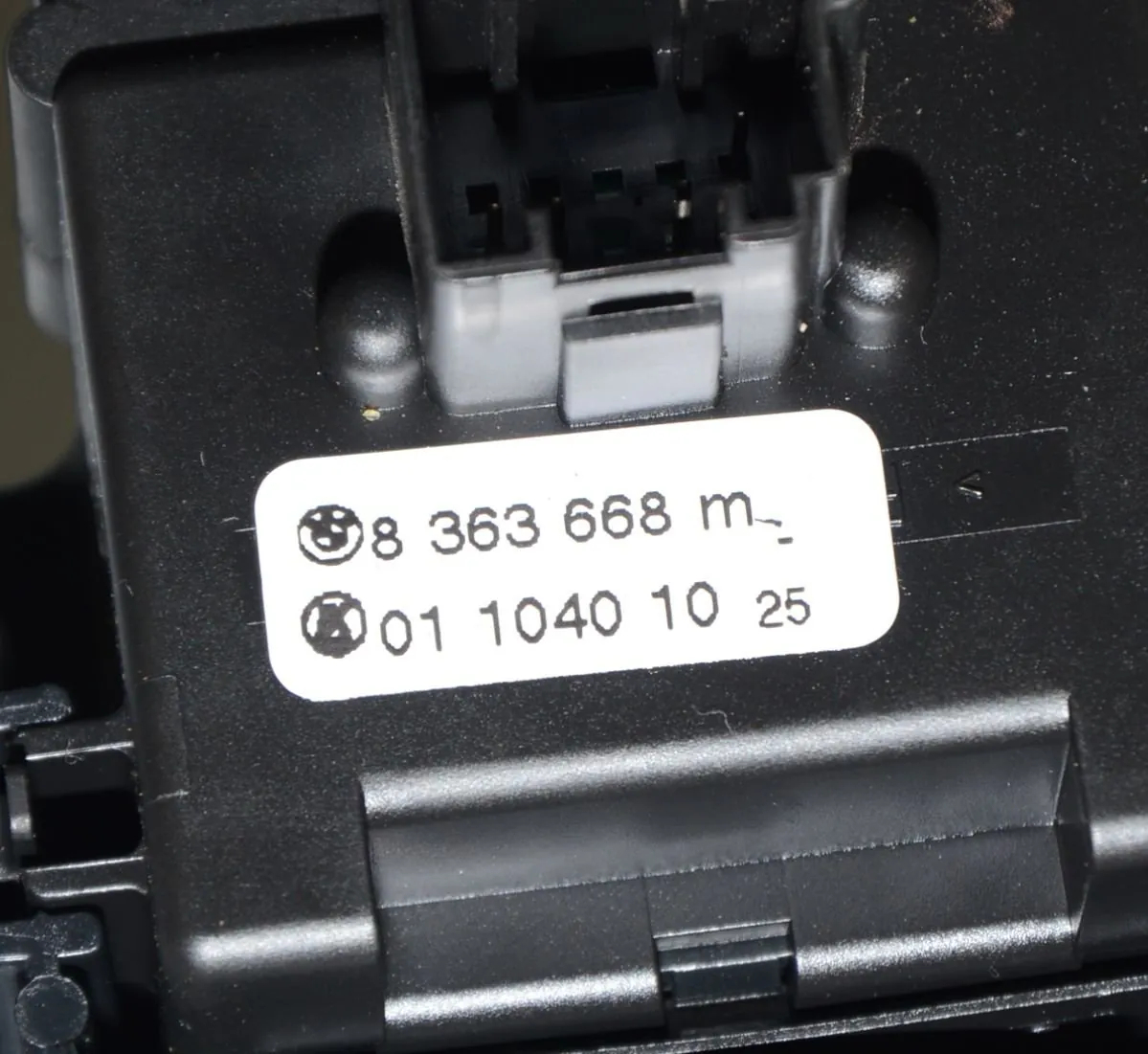 Indicator Wiper Stalk Switch – OEM 8376443 · BMW X5 (E53) 4.6 is 2003 – 10